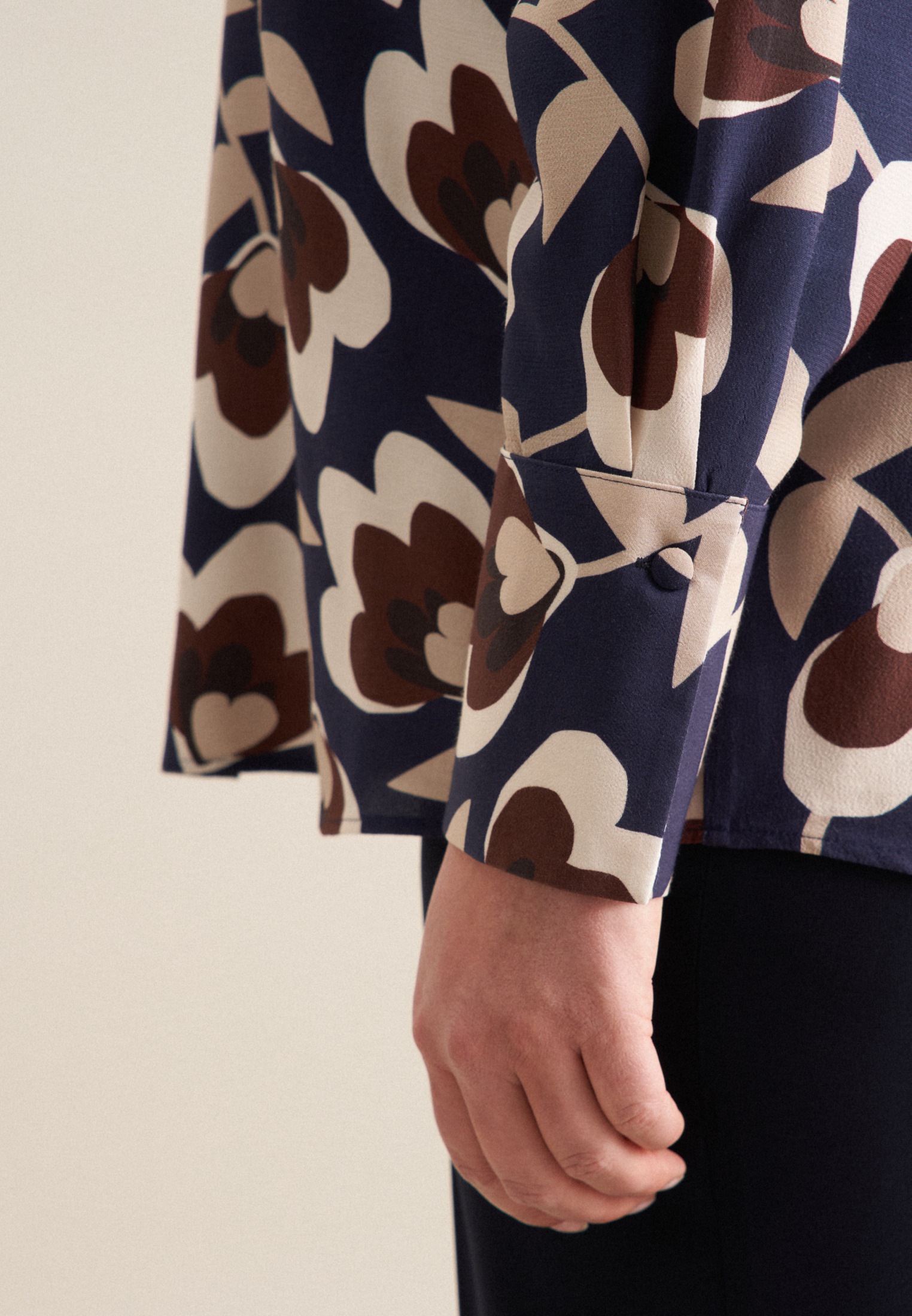 seidensticker Hemdbluse »Schwarze Rose«, Langarm Kragen Druck