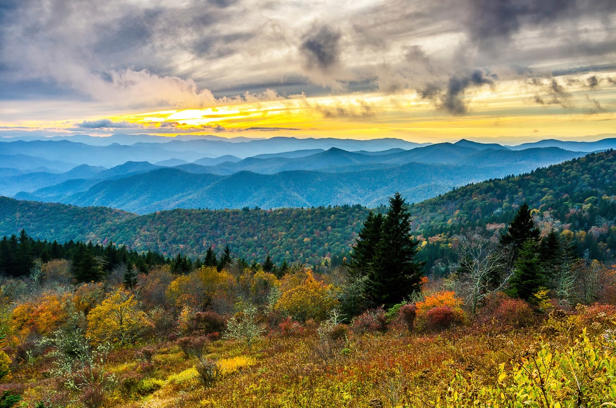 Fototapete »Herbst Sonnenuntergang Cowee Mountain«