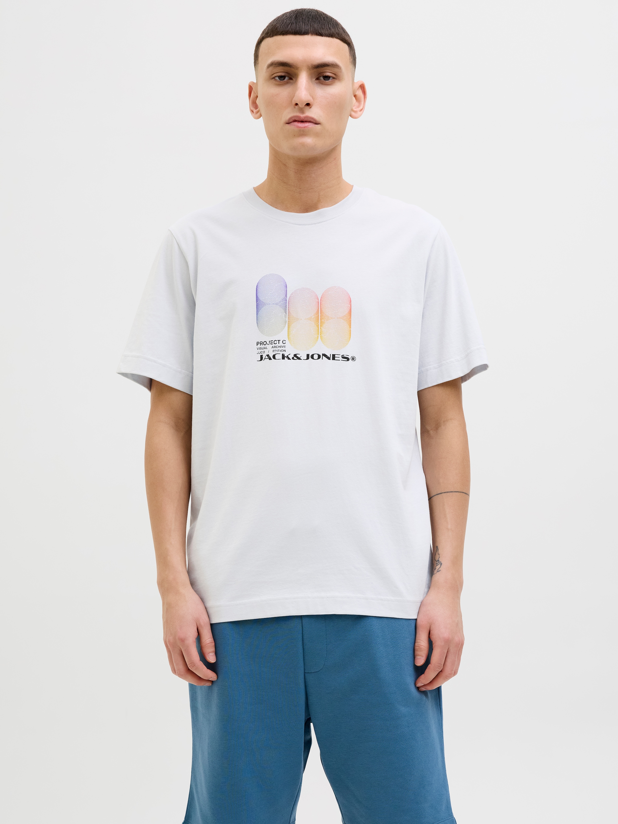Image of Jack & Jones Print-Shirt "JCOCALMA TEE SS CREW NECK FST" mit Frontprint