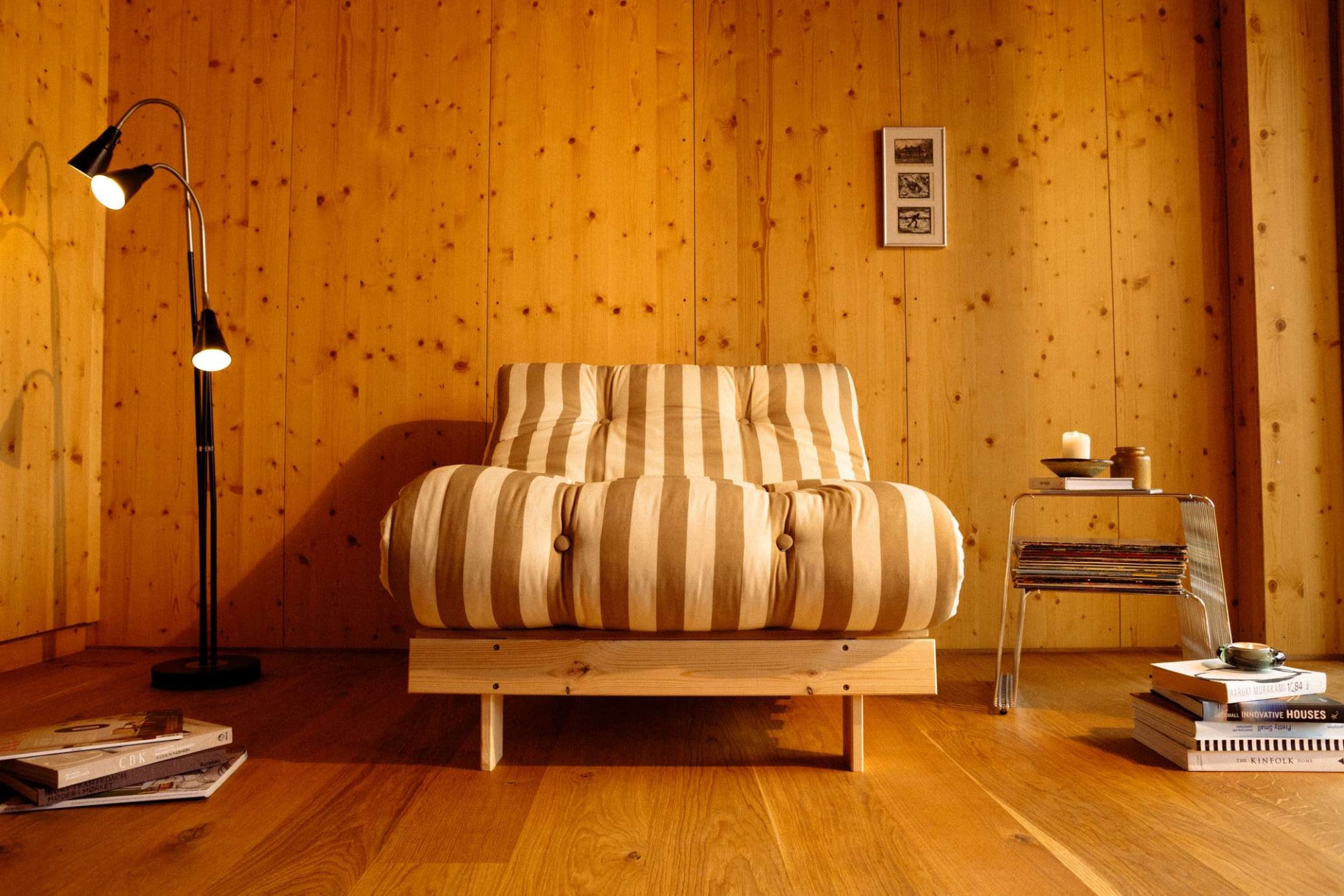 Karup Design Lit de jour »Roots Sofa Bed, Schlafsofa, Bettfunktion, FSC®-Massivholz, B: 90 cm« Incl. matelas futon. Fabriqué en Europe, design minimaliste