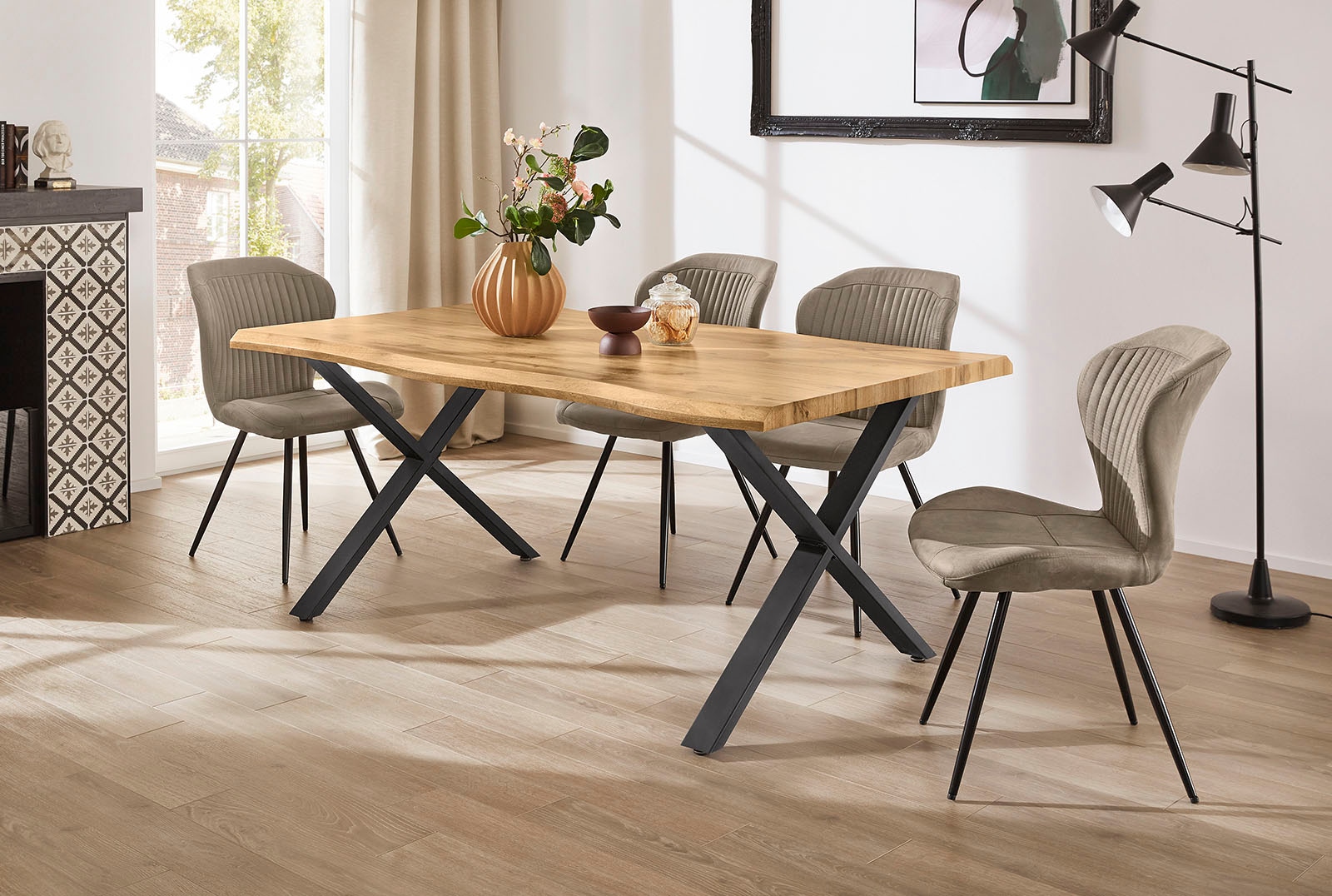 Jockenhöfer Gruppe Table de salle à manger »Marita« 180x100 cm geschwungene Baumkantenoptik und schwarzes Untergestell