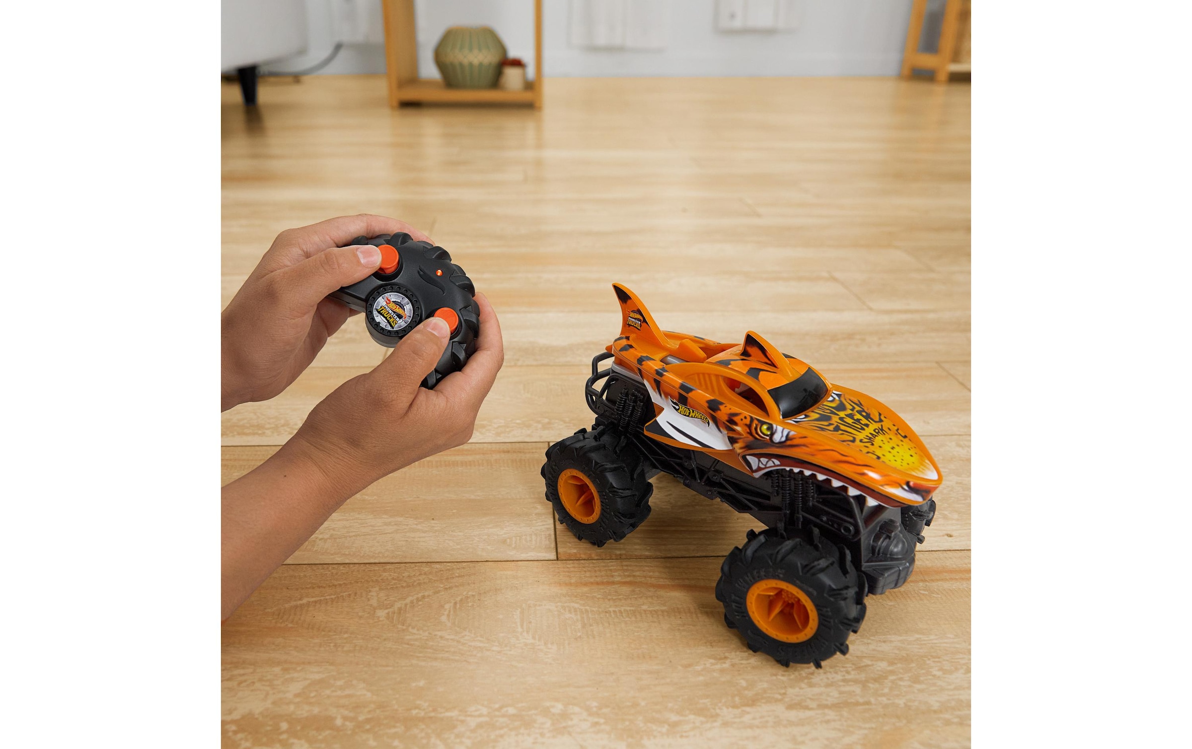Hot Wheels RC-Auto »Monster Trucks Spielset RC 0,0583333333333333 Tiger Shark«
