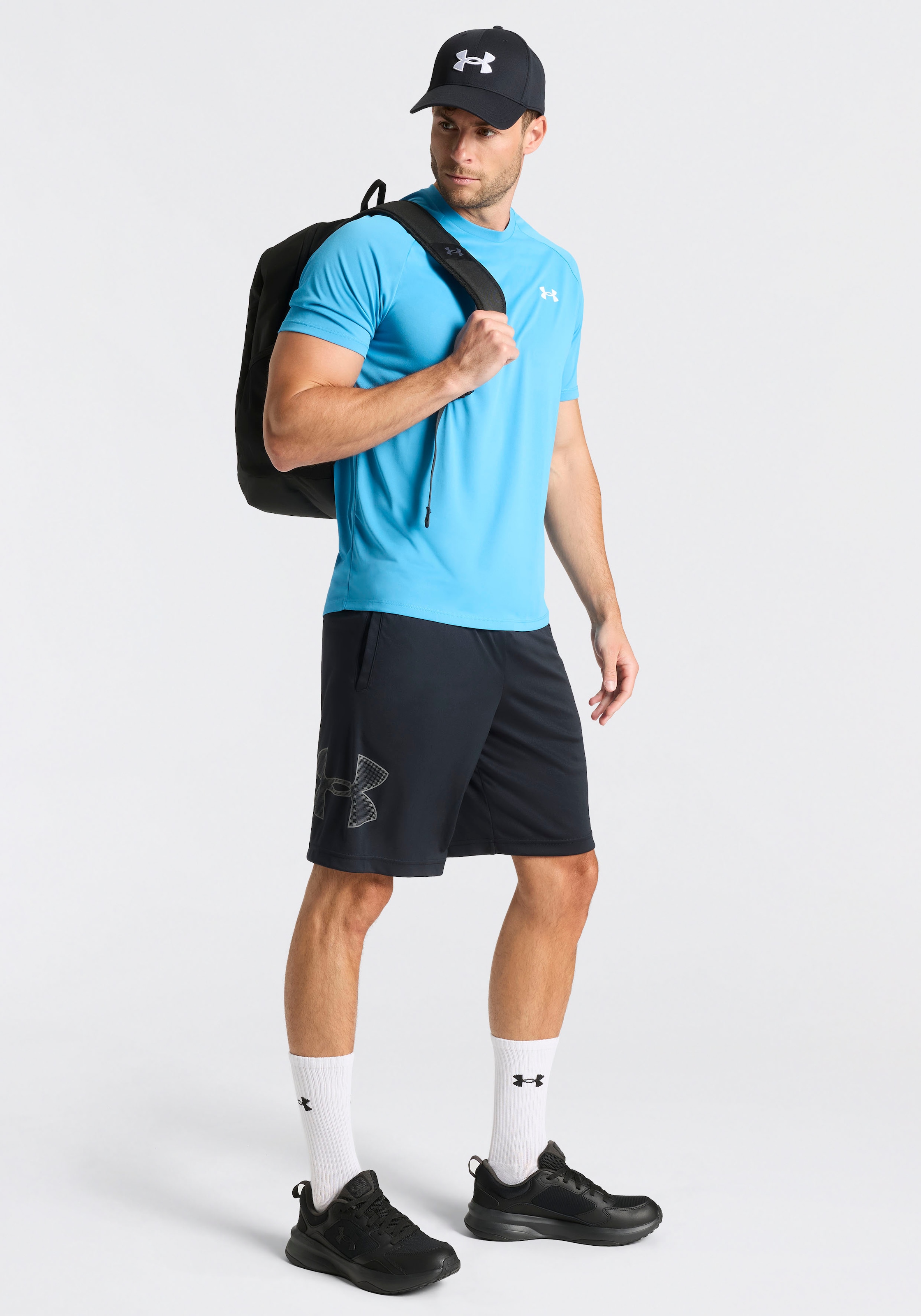 Under Armour® Short »UA Tech™ Shorts mit Grafik«  für Outdoor- und Sportmode, leichtes Material, sportlicher Stil