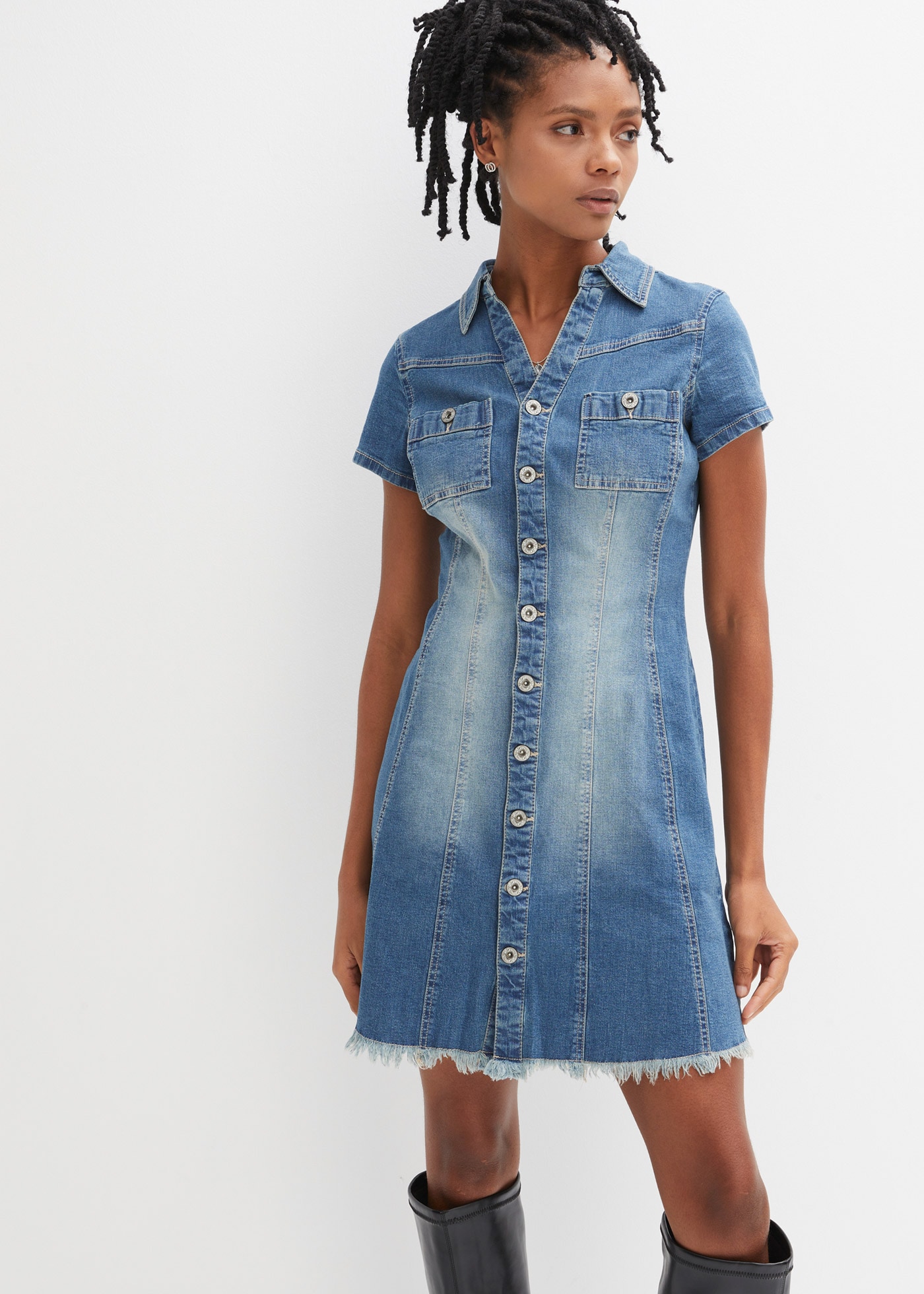 Image of bonprix Jeanskleid A-Linien-Schnitt, kurzer Arm, tailliertes Design, mit Brusttaschen