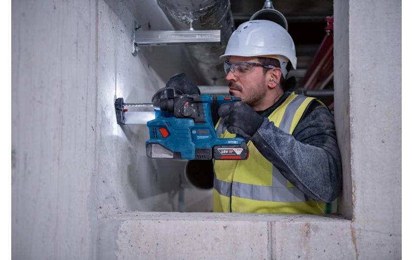 Bosch Professional Bohrhammer »mit SDS plus GBH 18 V-22« Set,  Mit 2 Akkus und 1 Ladegerät