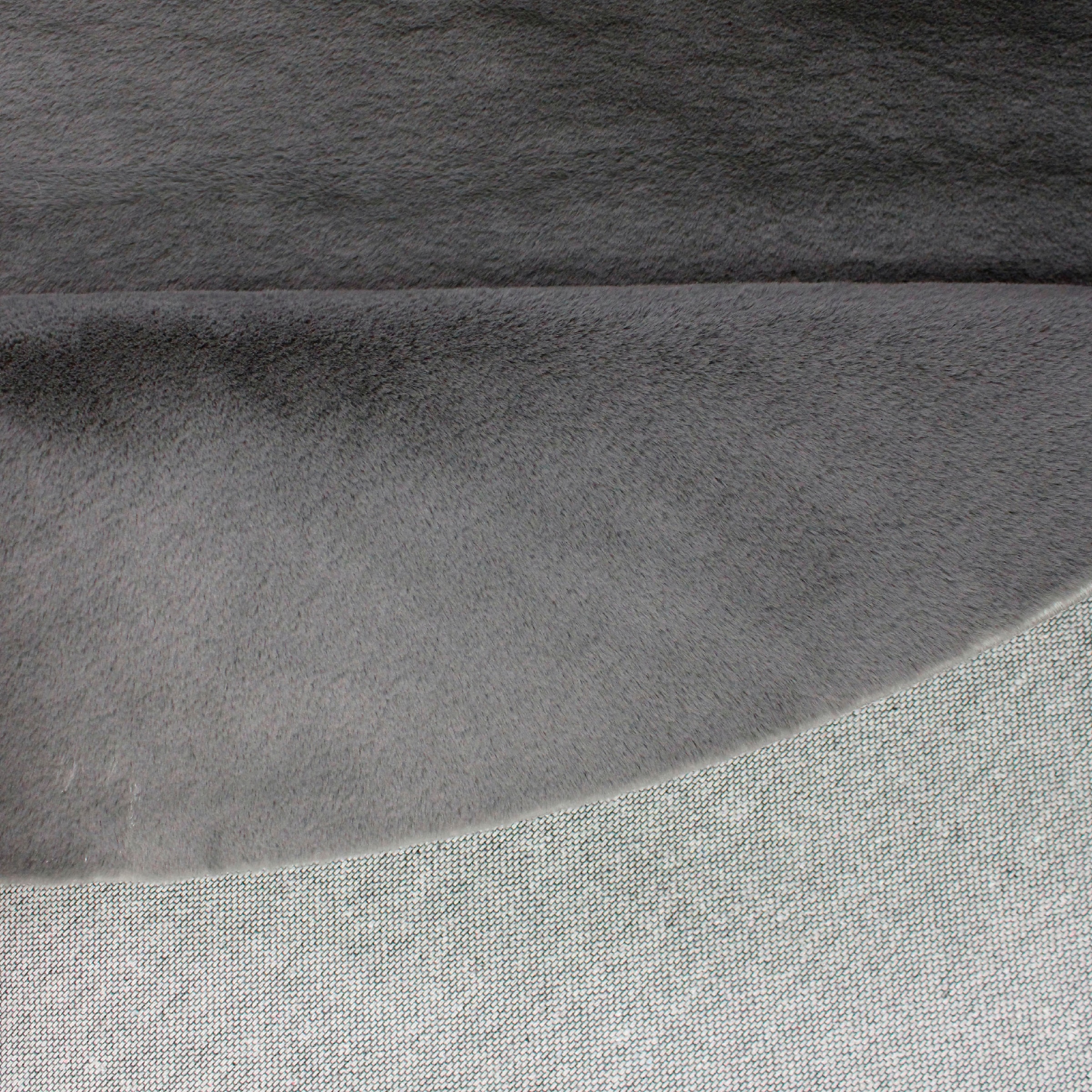 Leonique Fellteppich »Balu«, rund, 20 mm Höhe, Kunstfell in Kaninchenfell Haptik, fussbodenheizungsgeeignet, pflegeleicht, ideale Teppiche für Wohnzimmer, Schlafzimmer, Esszimmer, Arbeitszimmer