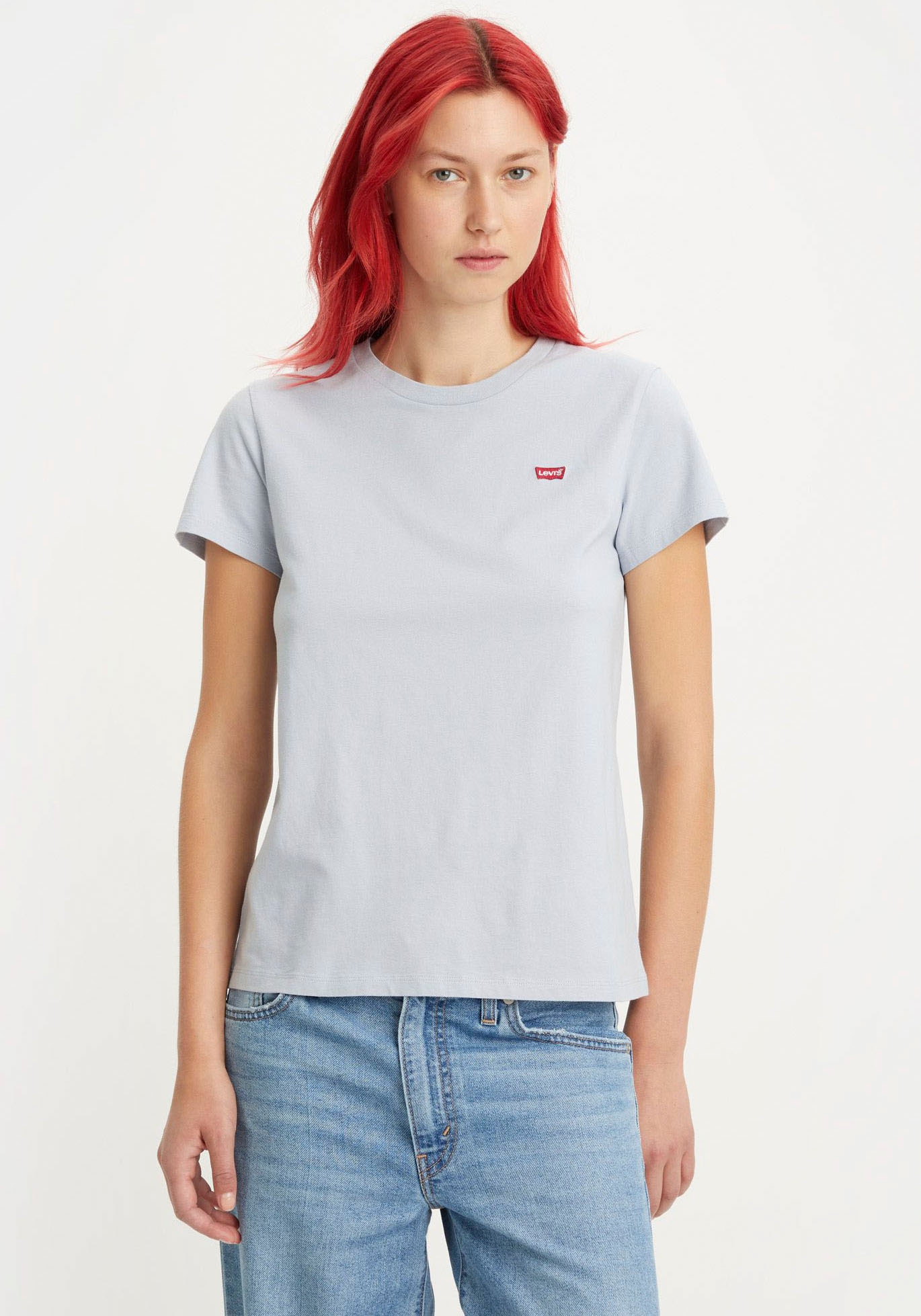 ♕ Levi's® T-Shirt »TEE Minilogo«, mit kleiner Logostickerei  versandkostenfrei kaufen