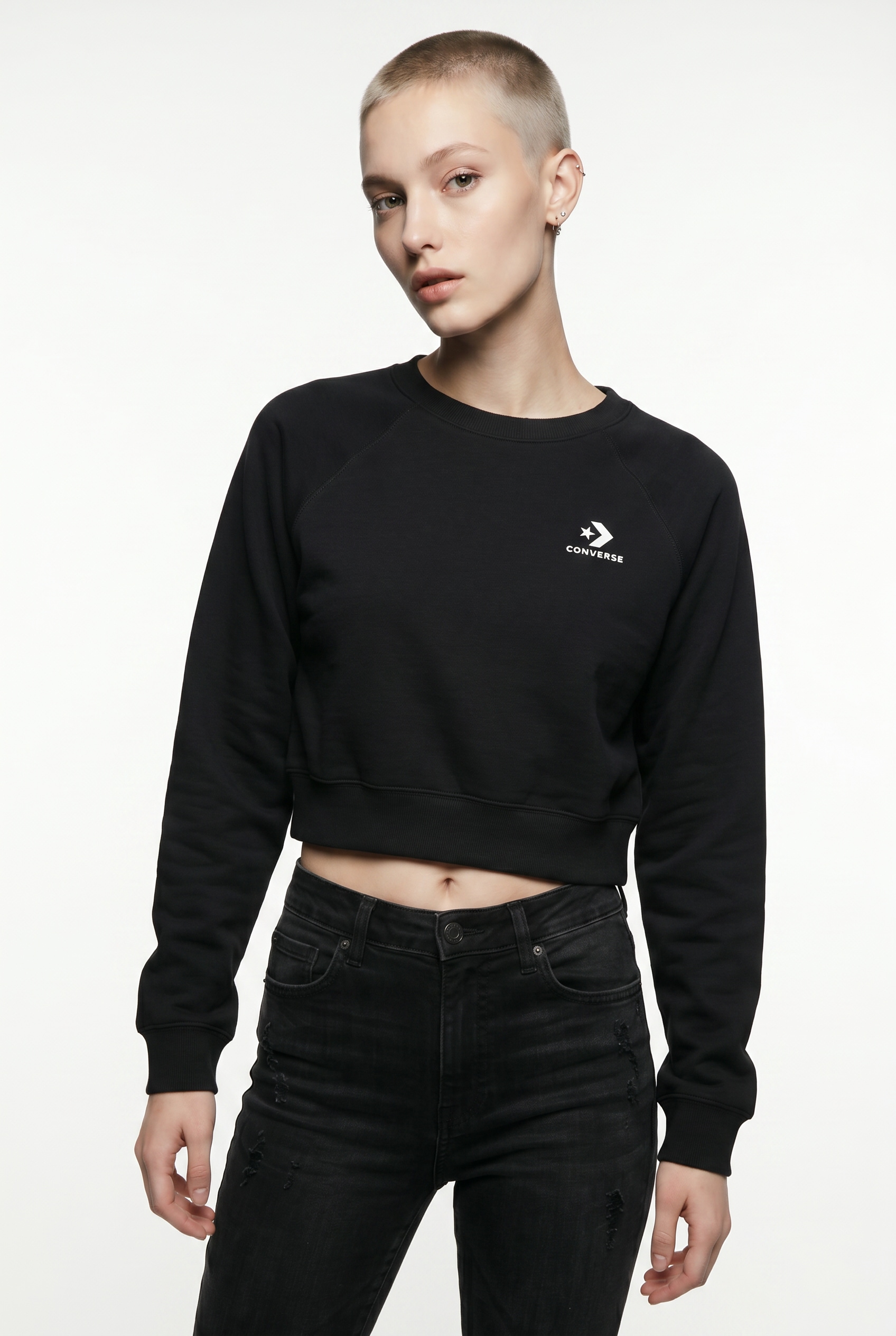 Image of Converse Sweatshirt "STAR CHEVRON CROPPED CREW", mit Rundhalsausschnitt, aus Baumwolle und Polyester, Cropped-Schnitt