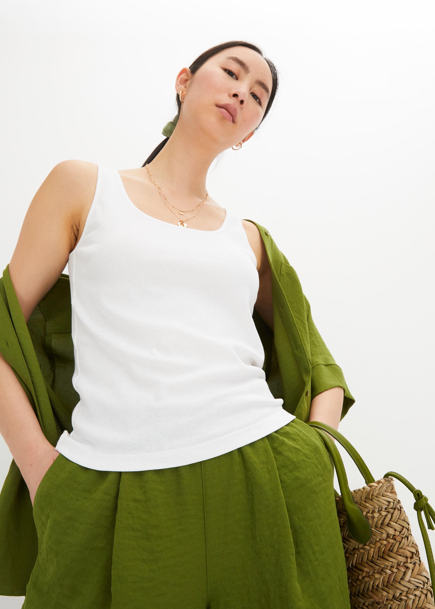 Image of bonprix Tanktop mit normalen Trägern, mit dezentem Carré-Ausschnitt, eng anliegend