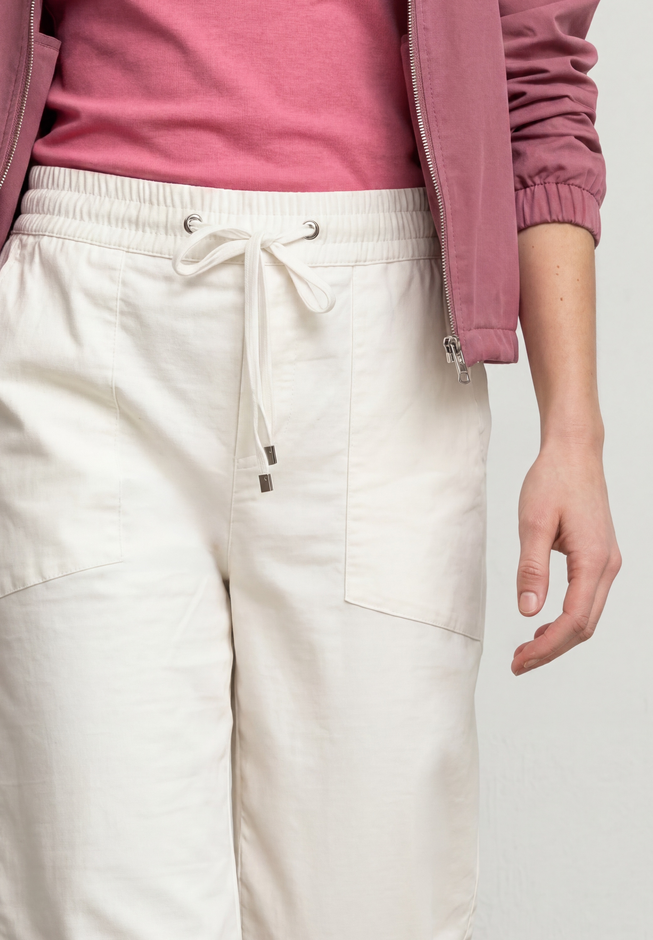 STREET ONE Pantalon en tissu »Style Amalia«  pantalon d'été avec taille élastique et cordon de serrage