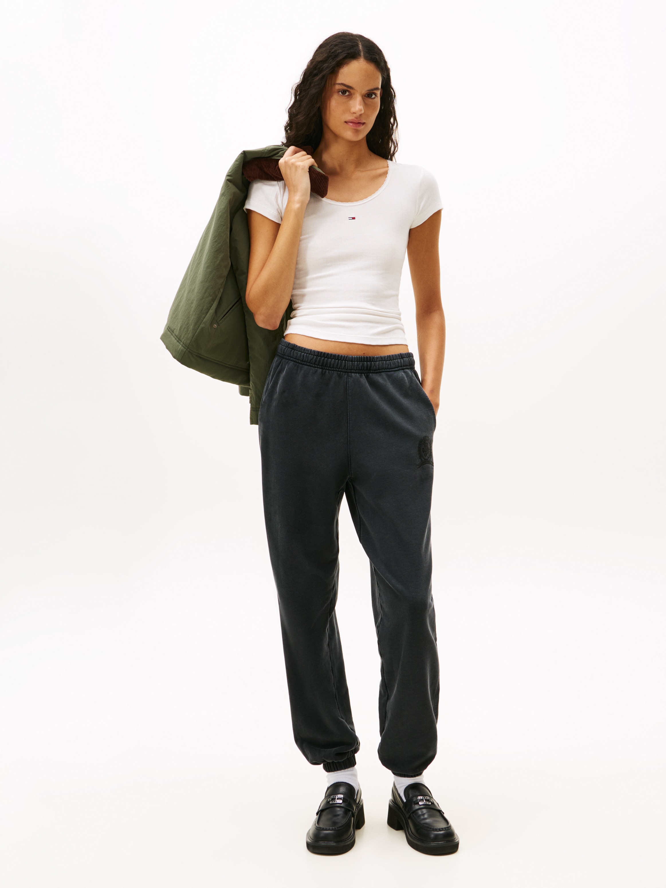 Tommy Jeans Kurzarmshirt »TJW SLIM IRREGULAR RIB SS«, in gerippter Struktur