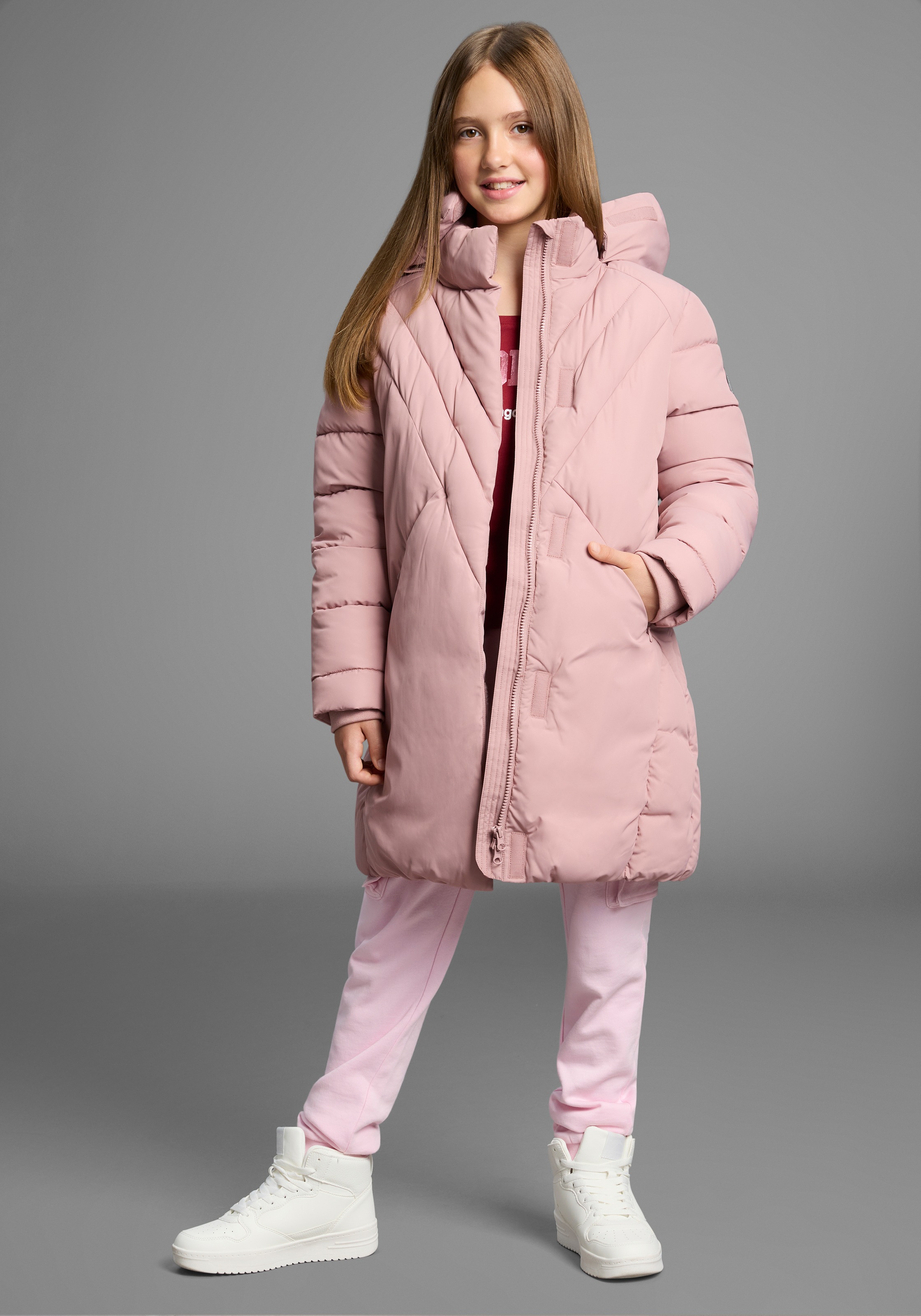 KangaROOS Outdoorjacke »Wintermantel«, mit Kapuze, Steppmantel, mit modischer Steppung, warm gefüttert