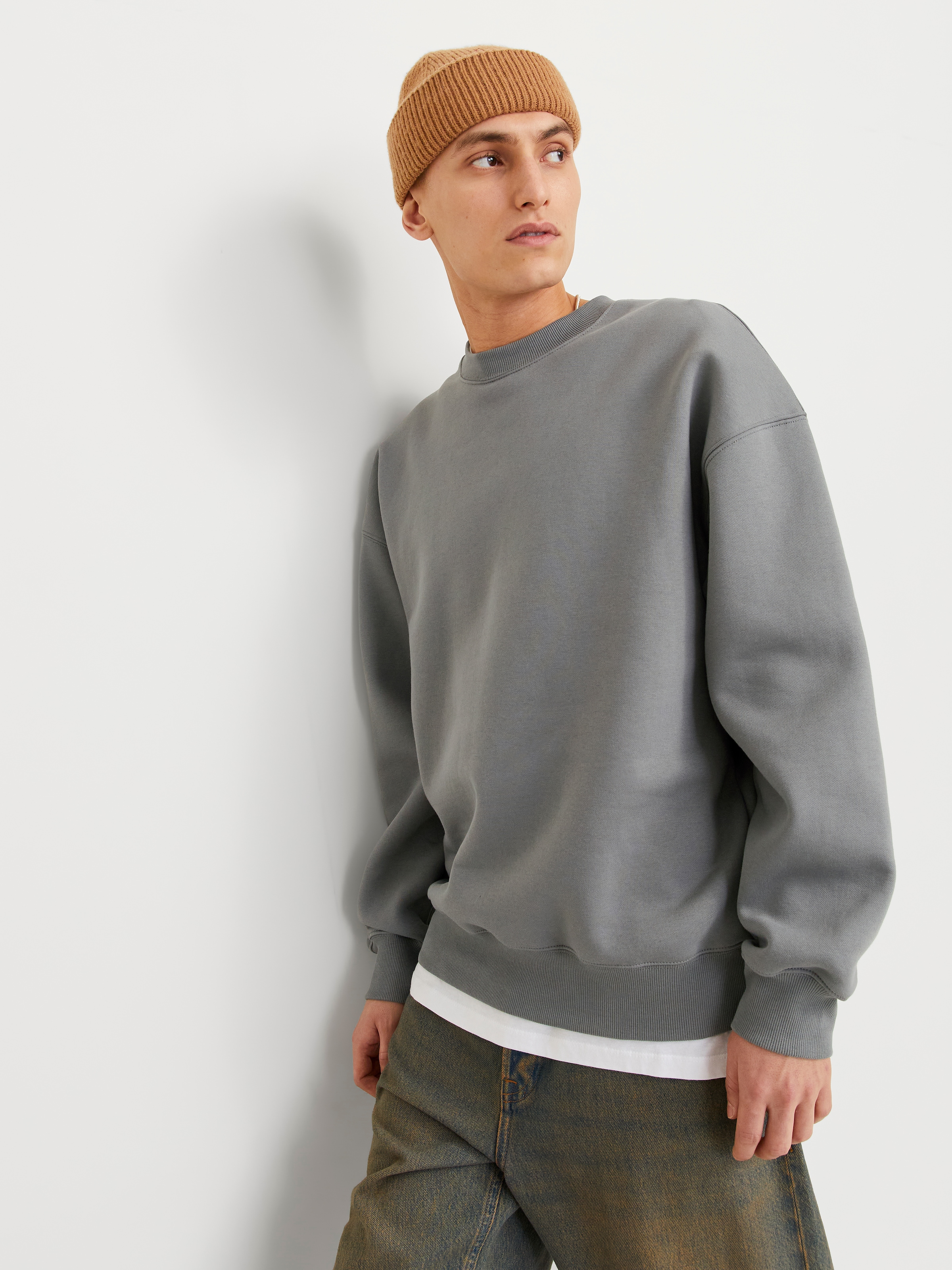 Jack & Jones Sweatshirt »JJEURBAN EDGE SWEAT CREW NECK NOOS«, mit Rippbündchen