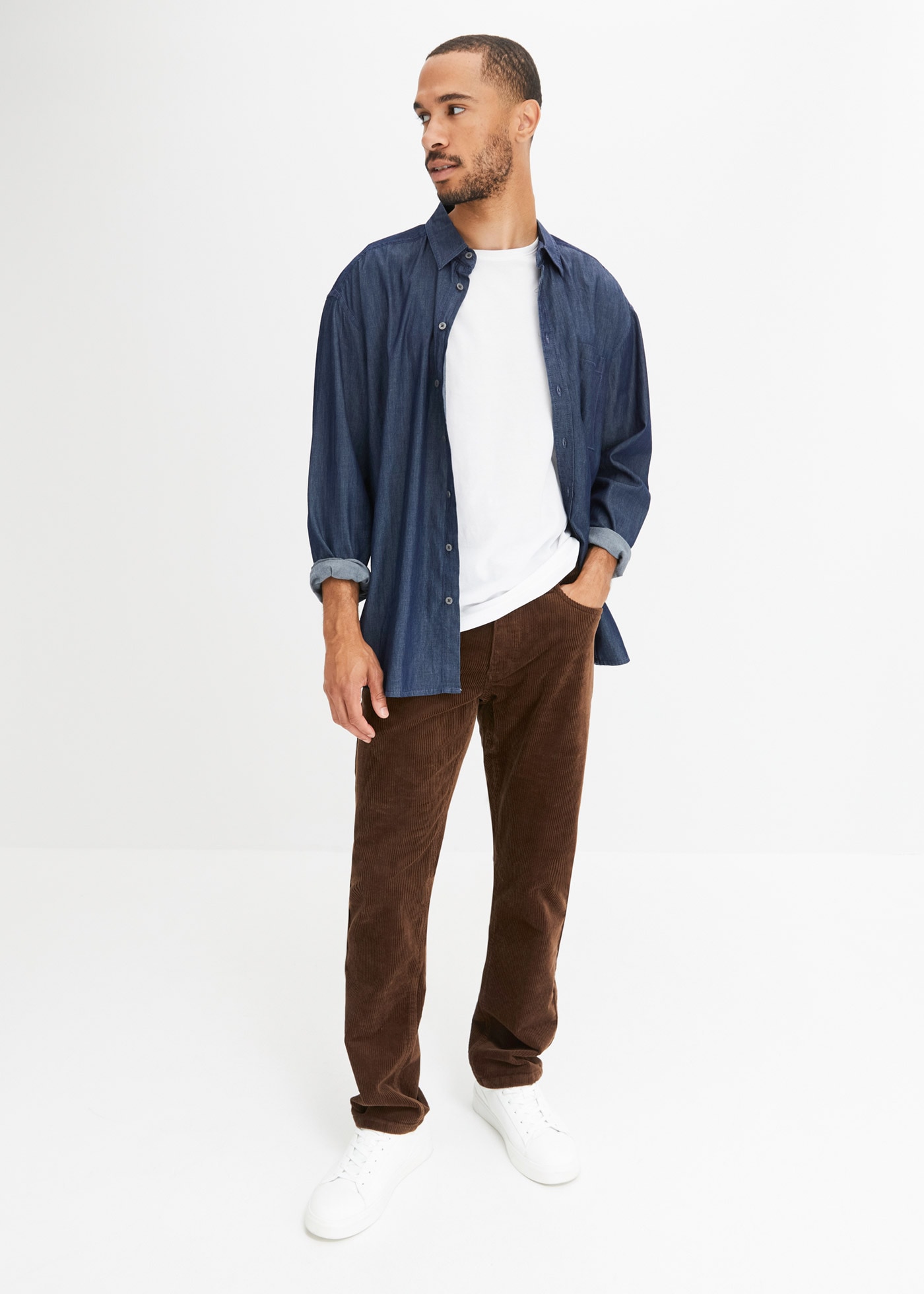 bonprix Cordhose »Regular Fit Stretch-Cordhose mit Komfortschnitt«  aus Baumwolle und Elasthan, Regular Fit, Komfortschnitt