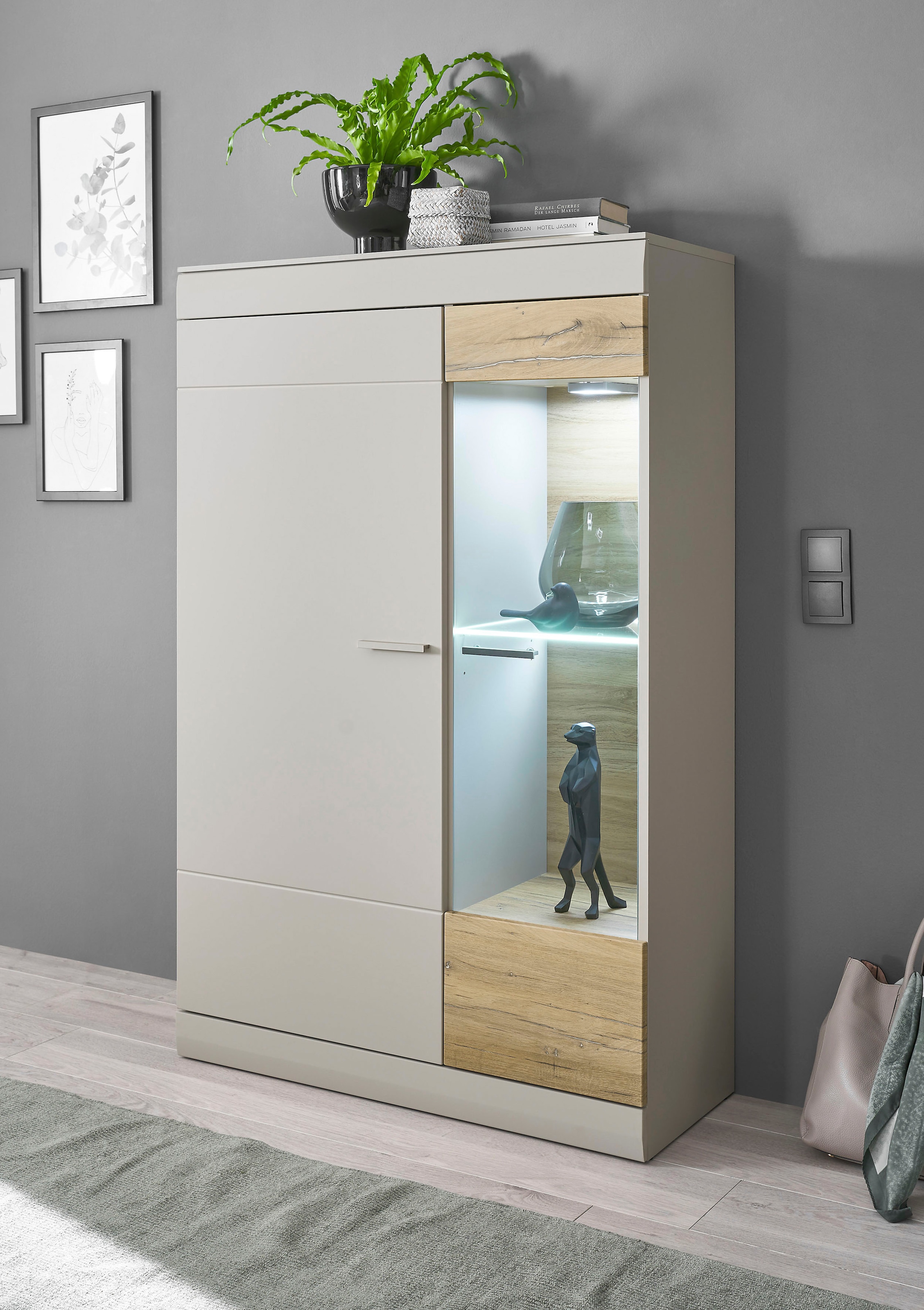 INOSIGN Vitrine »SCARA«, mit Applikation Zinneiche Dekor, Breite 90 cm, mit Softclose-Funktion