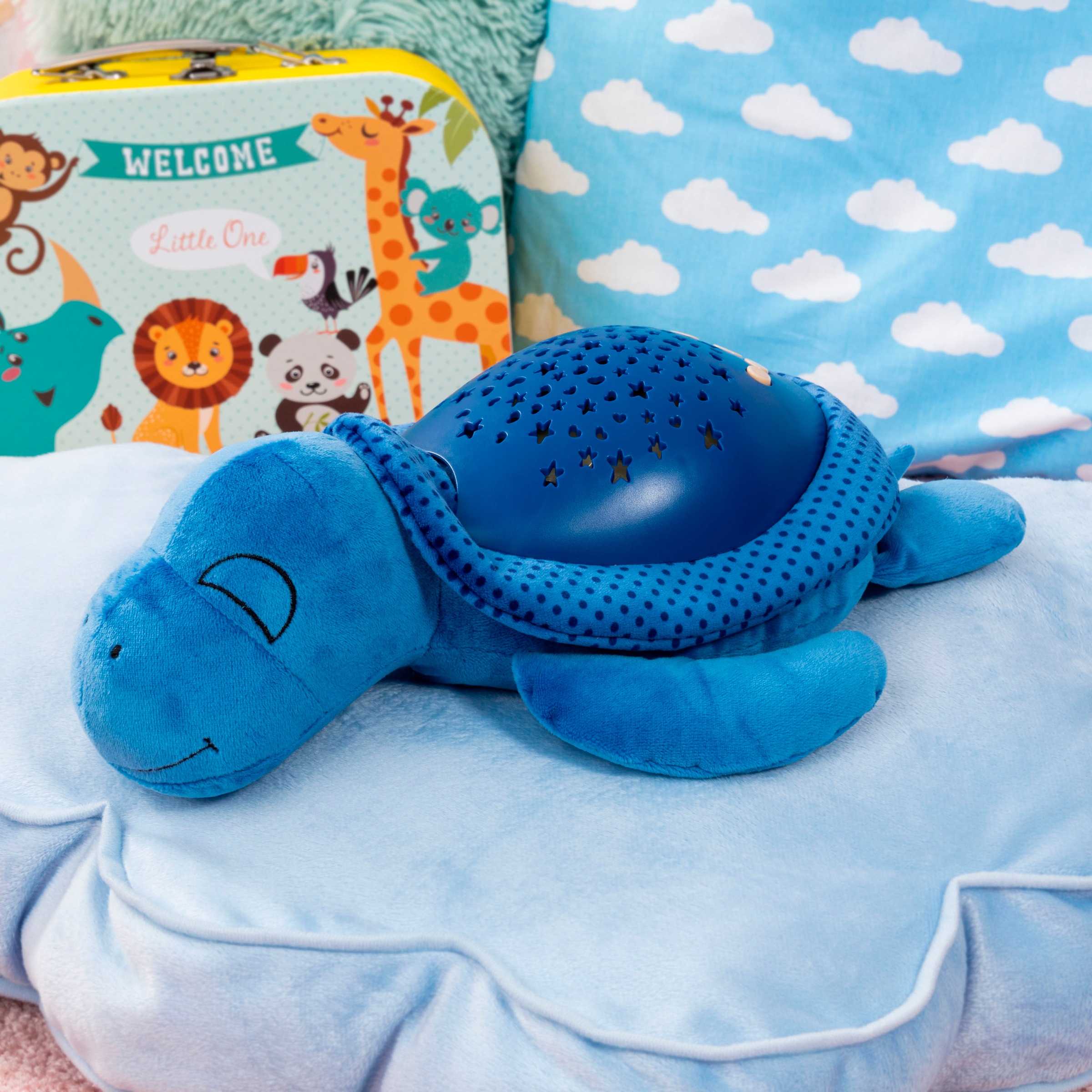 Bayer Kuscheltier »Nachtlichttier Schildkröte« mit Lichtprojektion und Soundfunktion