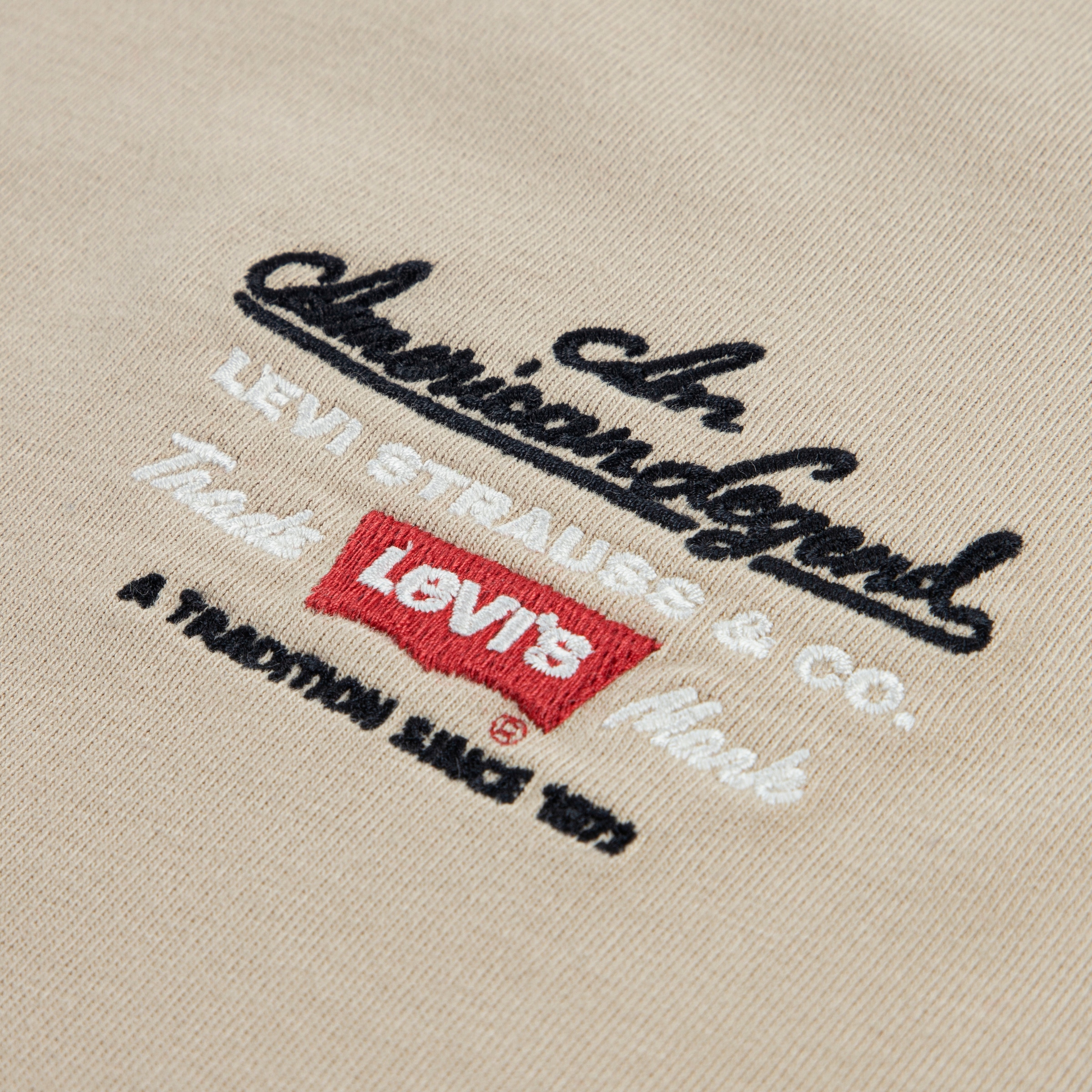 Levi's® Kids Langarmshirt »LVB LEGENDARY LS TEE«, mit Logostickerei auf der Brust, for Boys