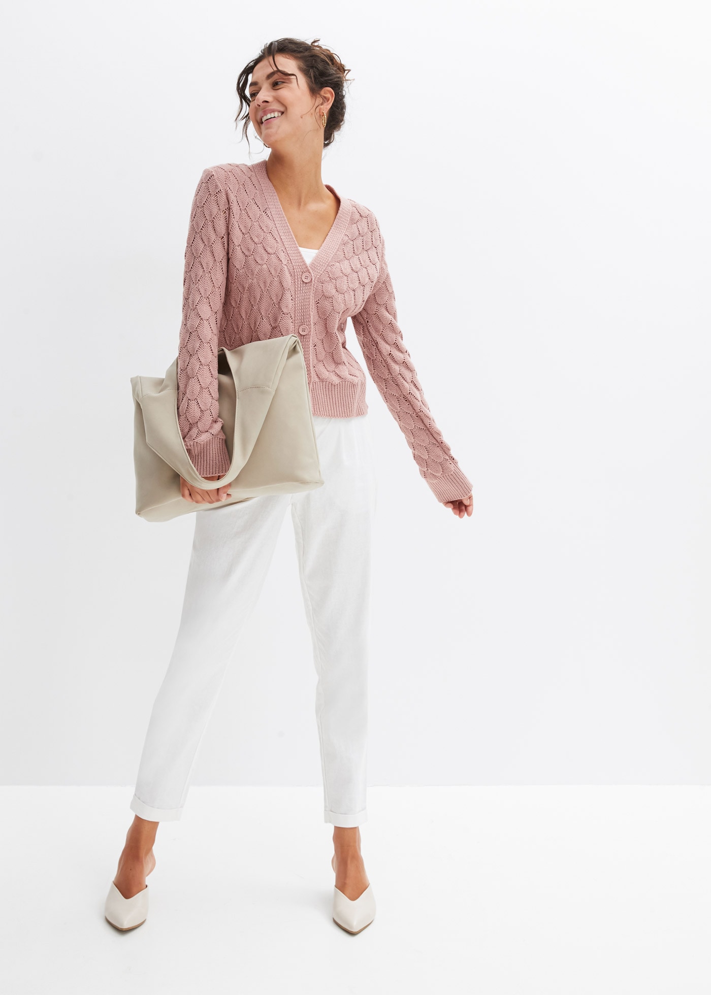 bonprix Ajourstrickjacke »Ajour-Strickjacke« lockere Passform, luftiges Strickmuster, unifarben, mit Knopfleiste