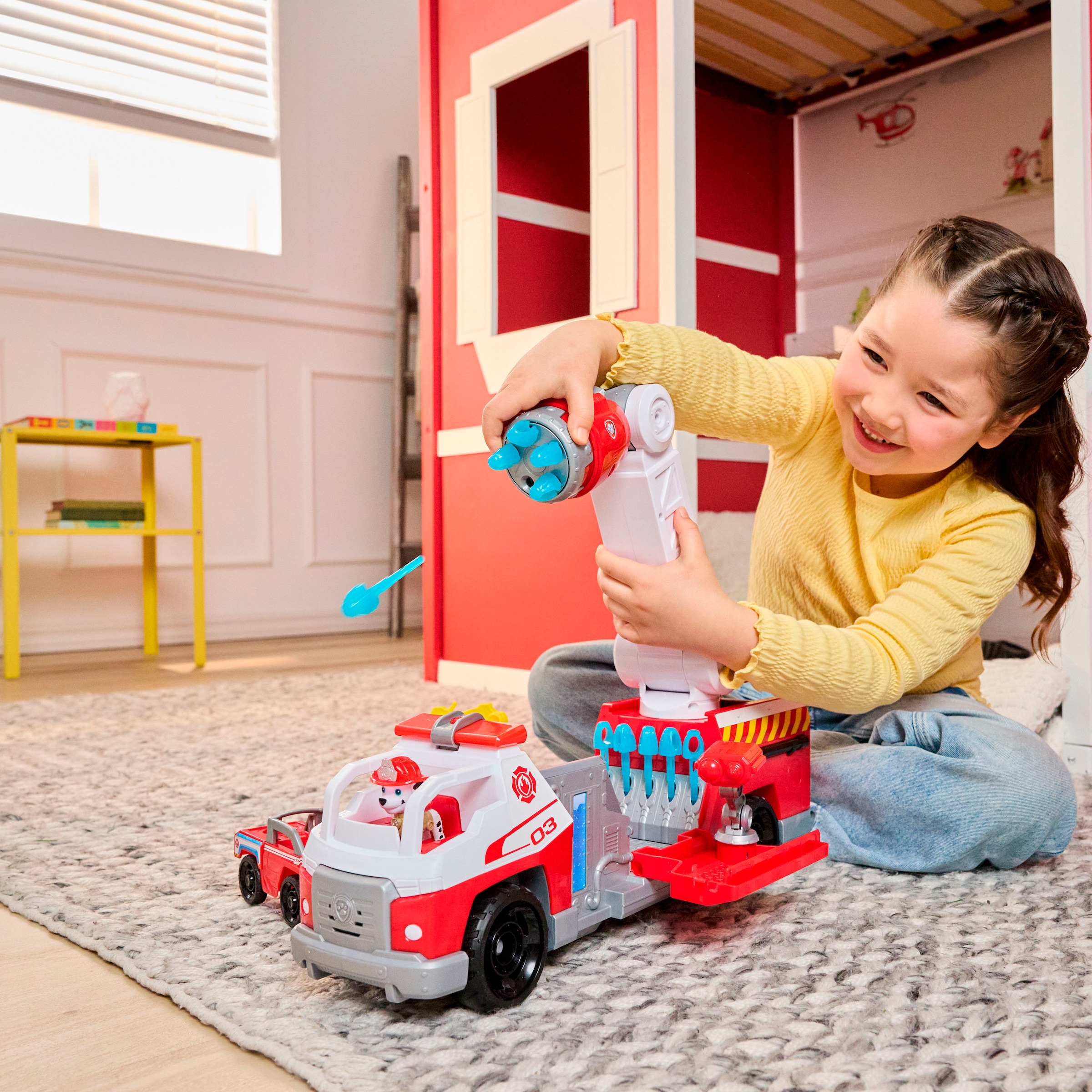 Spin Master Jouet pompier »PAW Patrol Fire Rescue - Marshalls Deluxe Feuerwehr-Truck« mit Licht und Sound
