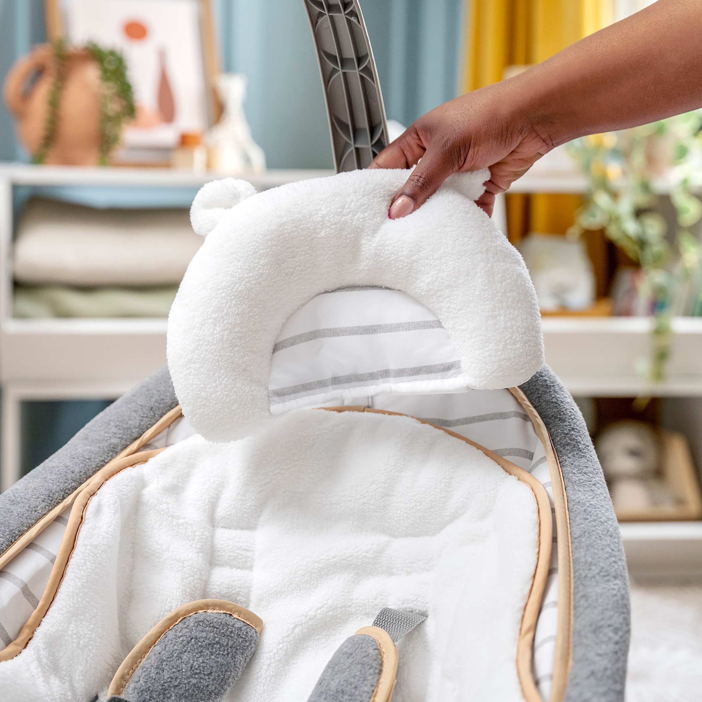 ingenuity Babywippe »Rocking Seat - Bella Teddy« mit Sound-Effekt