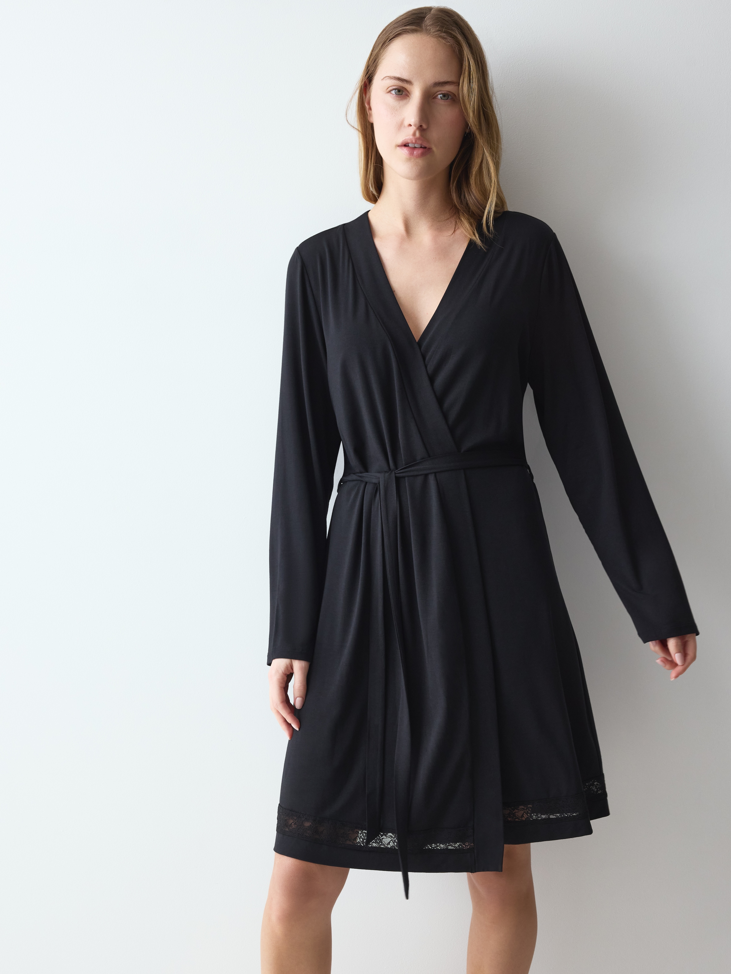 Triumph Morgenmantel »Comfort Allure Robe« weich und pflegeleicht