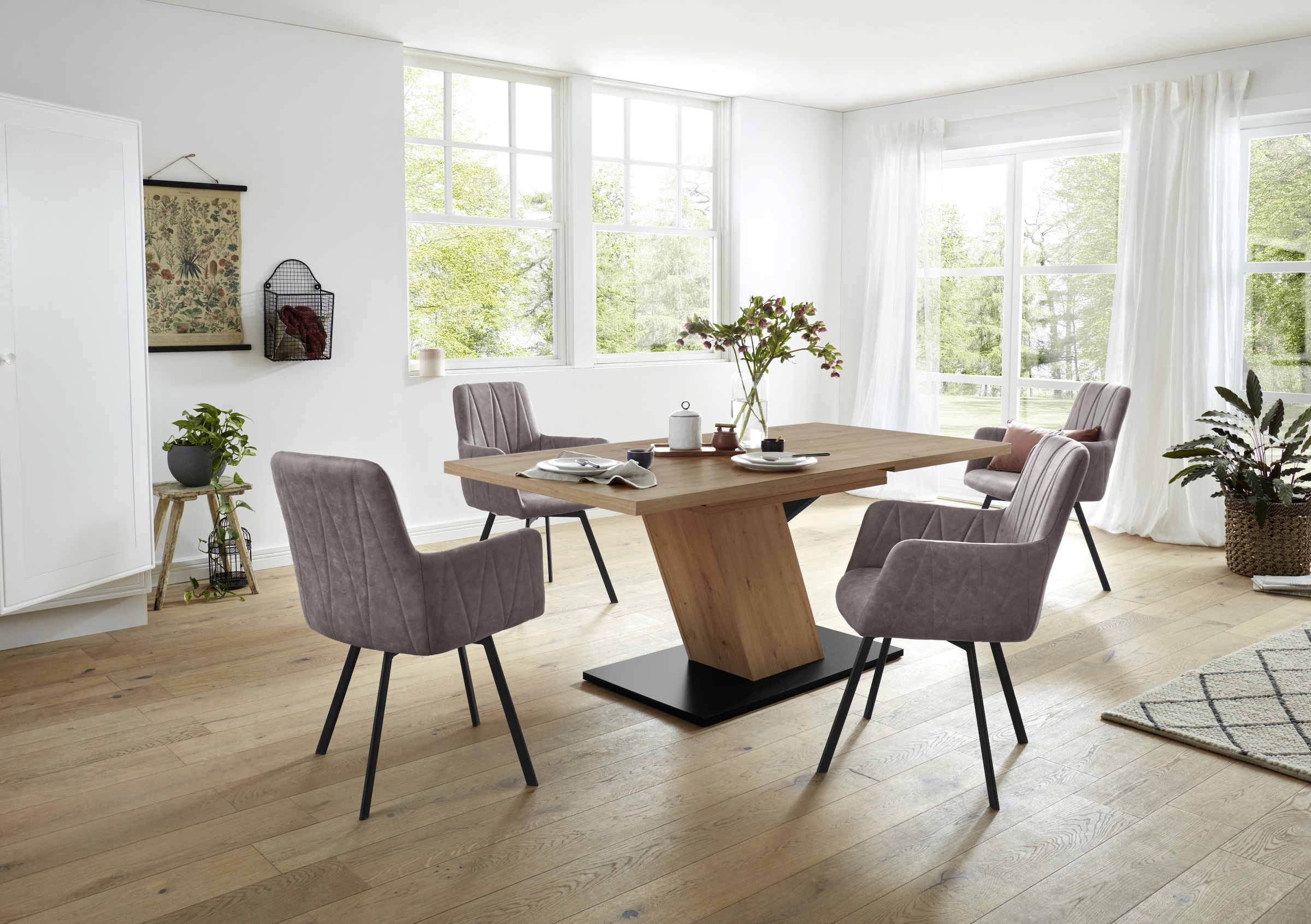 Image of HELA Essgruppe "GESA" 1 Tisch / 4 Stühle, 5 Stk. tlg. Tischplatte ausziehbar, Stuhl 360 Grad drehbar