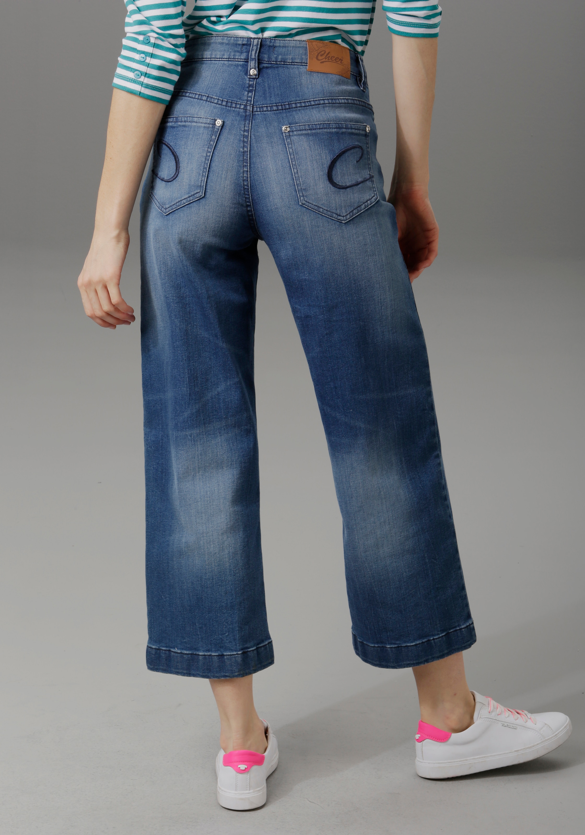Aniston CASUAL 7/8-Jeans, in Used-Waschung