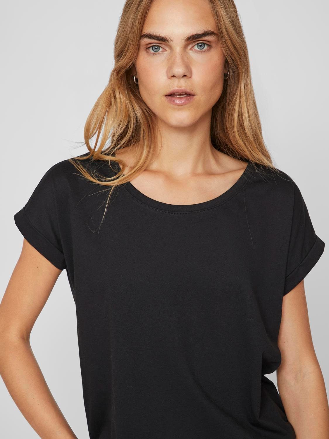 Vila Rundhalsshirt »VIDREAMERS NEW PURE T-SHIRT/SU-NOOS«, Basic Damen-T-Shirt mit Rundhalsausschnitt und umgeschlagenen Ärmeln