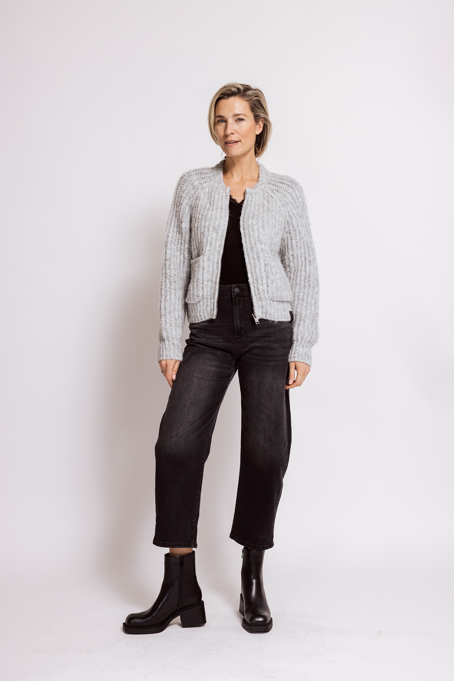 Zhrill Strickjacke »CORINNA« lässiger Look, Regular Fit, mit Reissverschluss, mit Rippenstruktur