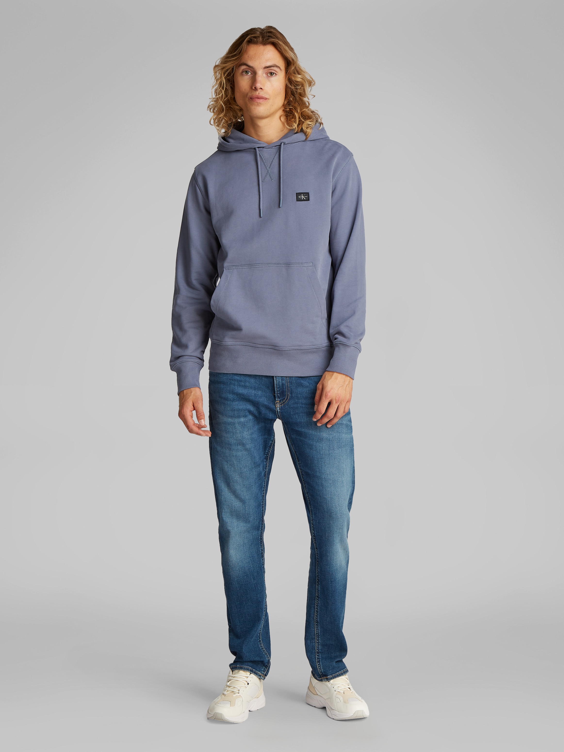 Calvin Klein Jeans Sweatshirt »WOVEN LABEL HOODIE«, Kängurutasche, Logostickerei
