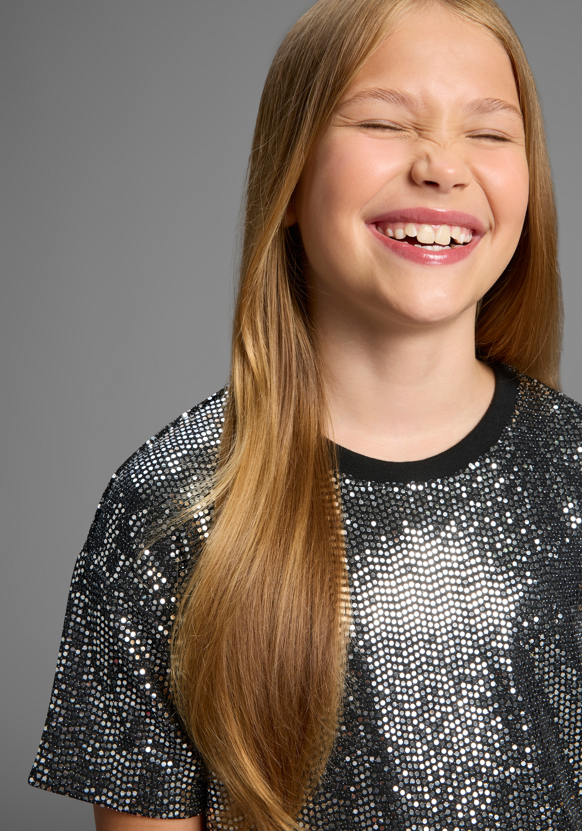 Bruno Banani T-shirt oversize »Glitzershirt, Paillettenoptik« NEU: BRUNO BANANI für TEENS! Shirt aus glitzernden Material