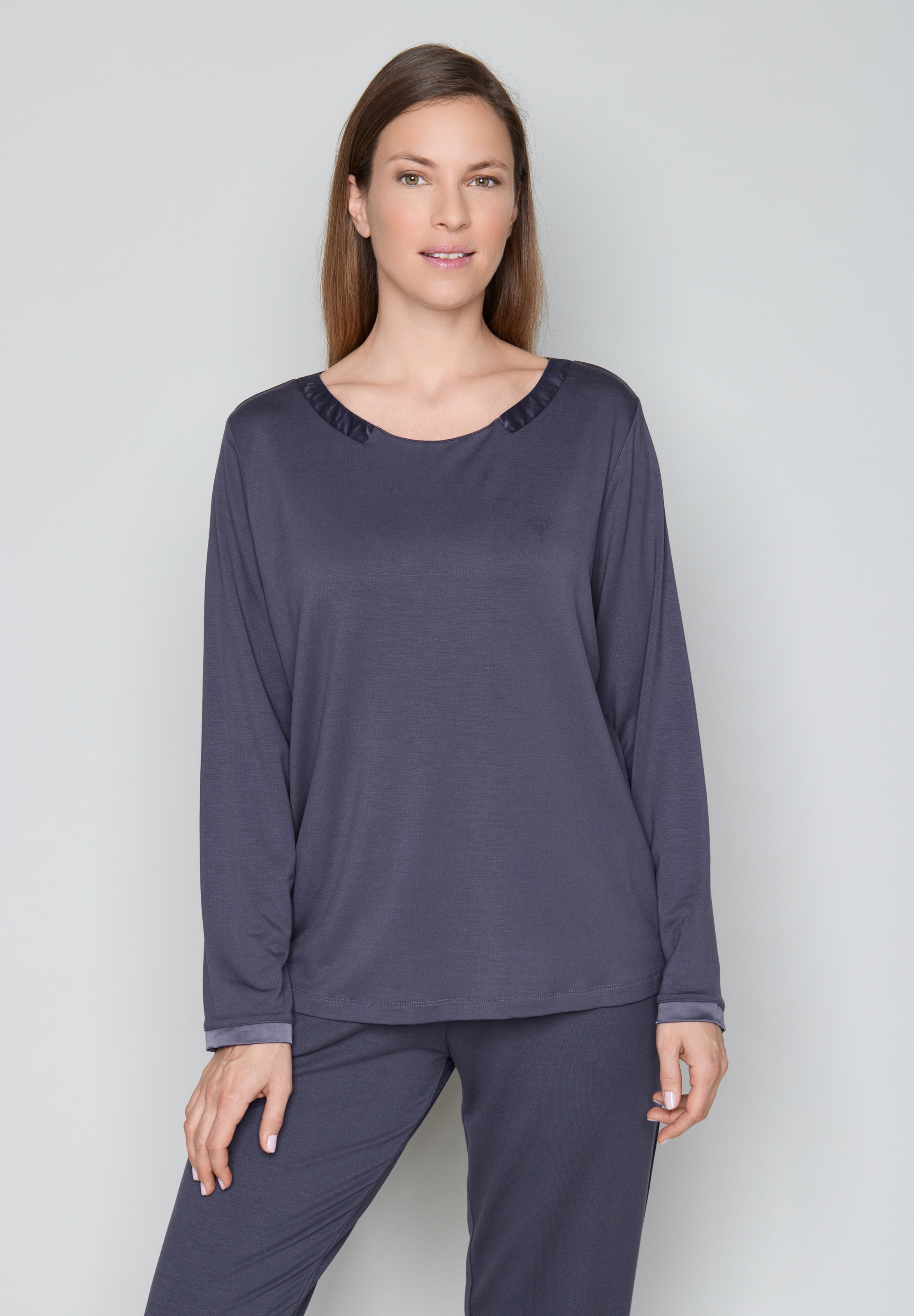 Image of JOOP Pyjamaoberteil bequeme Passform, mit Langarm, kragenlos, für Homewear und Sleepwear