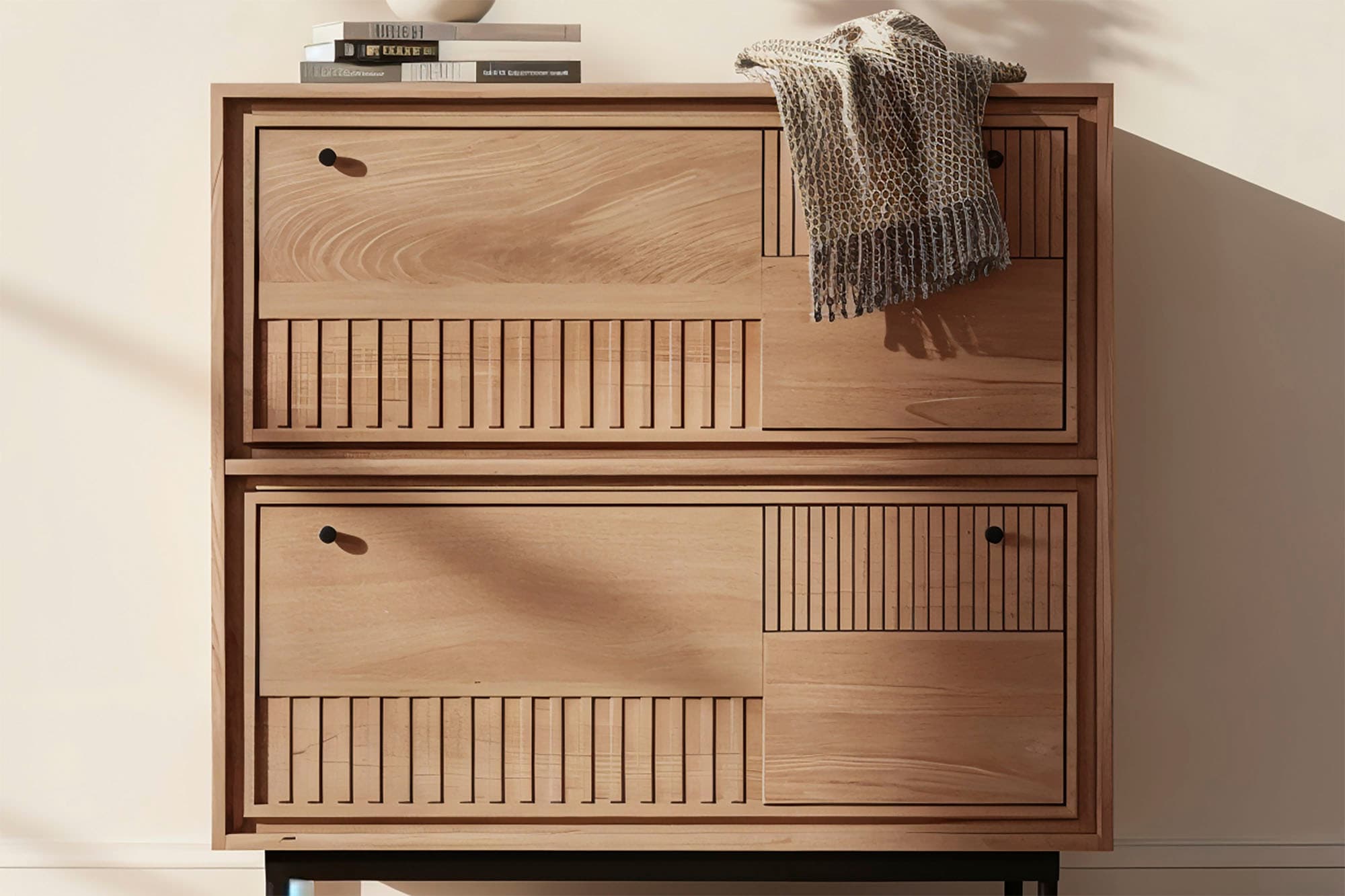 SIT Schuhschrank »Burano aus Mangoholz mit 2 Klappen & dekorativer Lamellenfront« 1 Stk. tlg. Kunstvolle Holzschnitzereien mit schwarzen Metallgriffen als Kontrast