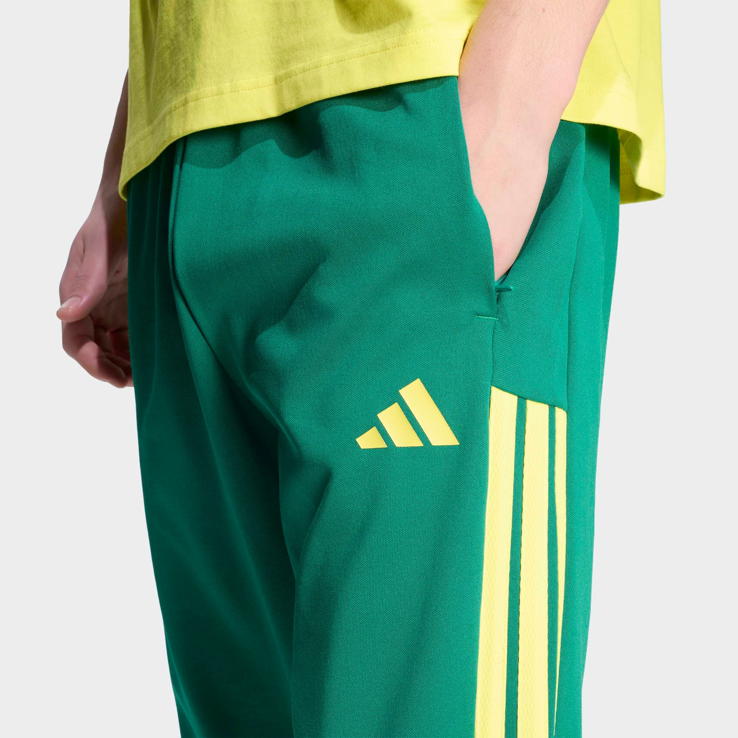 adidas Sportswear Sporthose »HOUSE OF TIRO NATIONS PACK«  für Erwachsene, mit Kordelverschluss, aus Baumwolle
