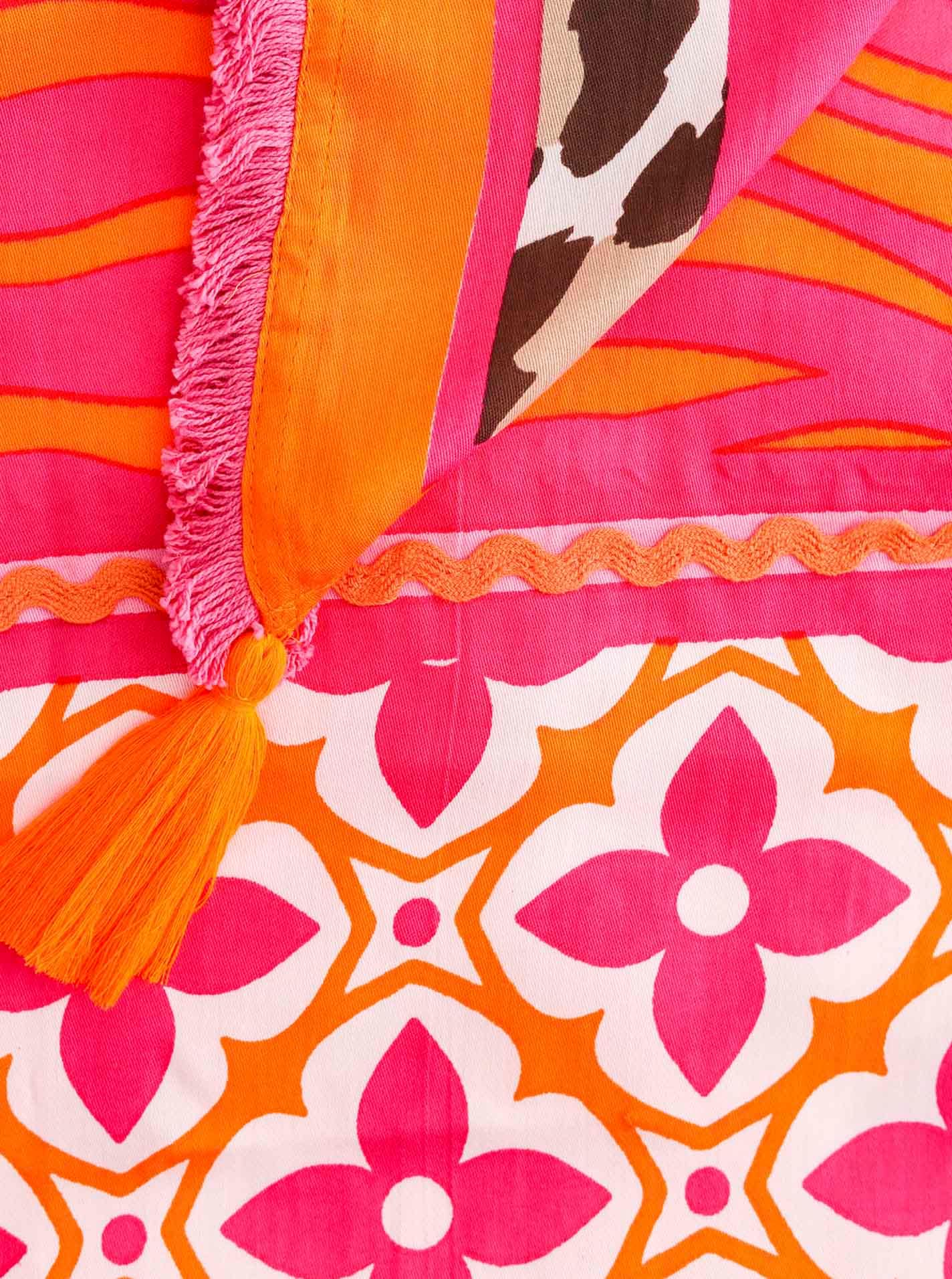 Zwillingsherz Foulard de mode mit Allover-Print, Tasseln und kleiner Fransenkante