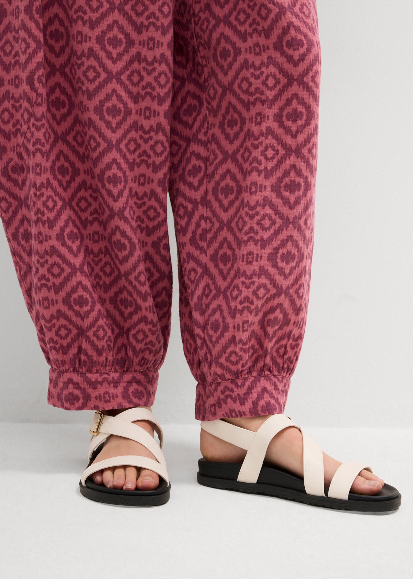 bonprix Pumphose  Loose Fit, weites Bein, aus reiner Baumwolle