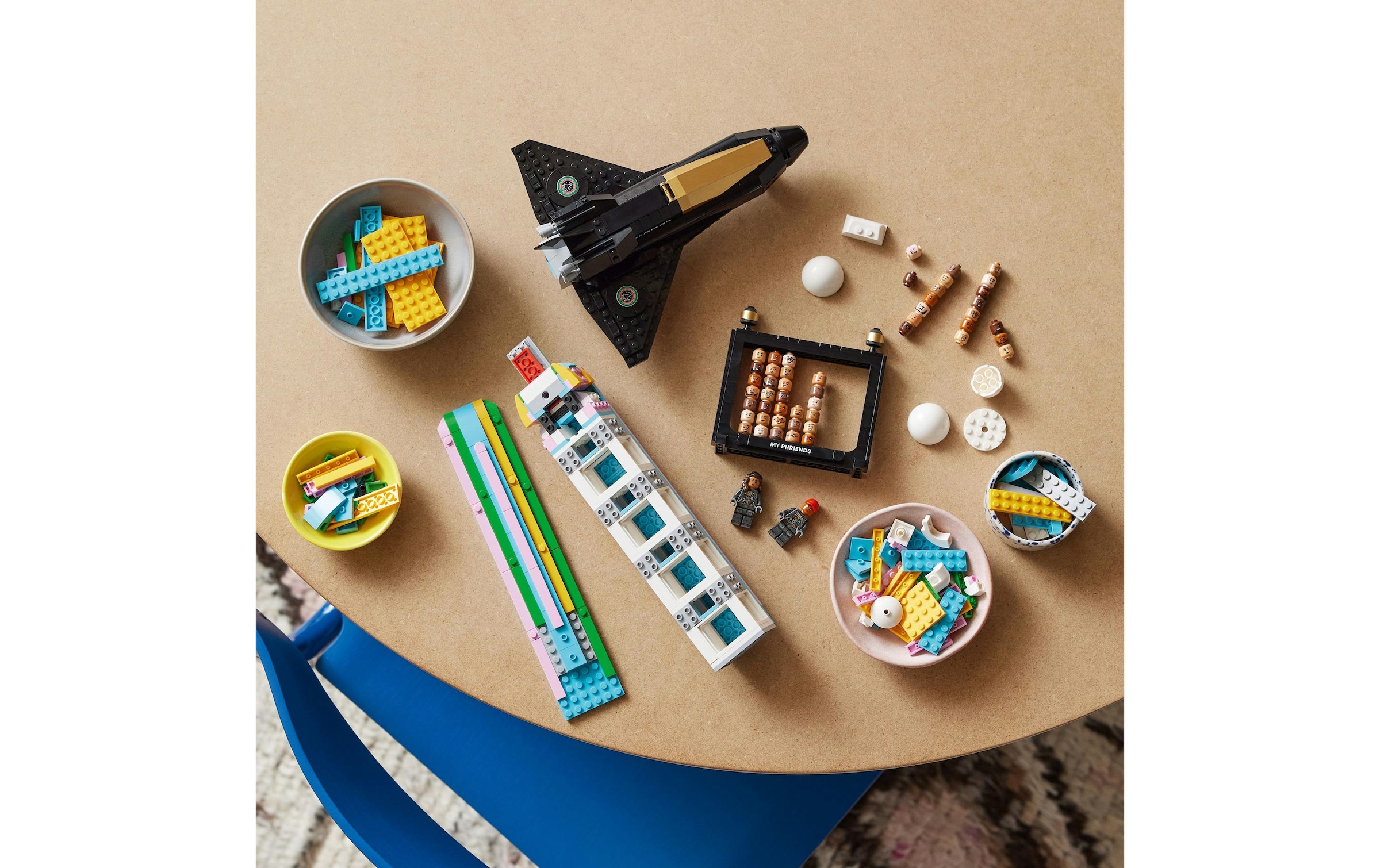 LEGO® Briques de jeu »Über dem Mond mit Pharrell Williams«