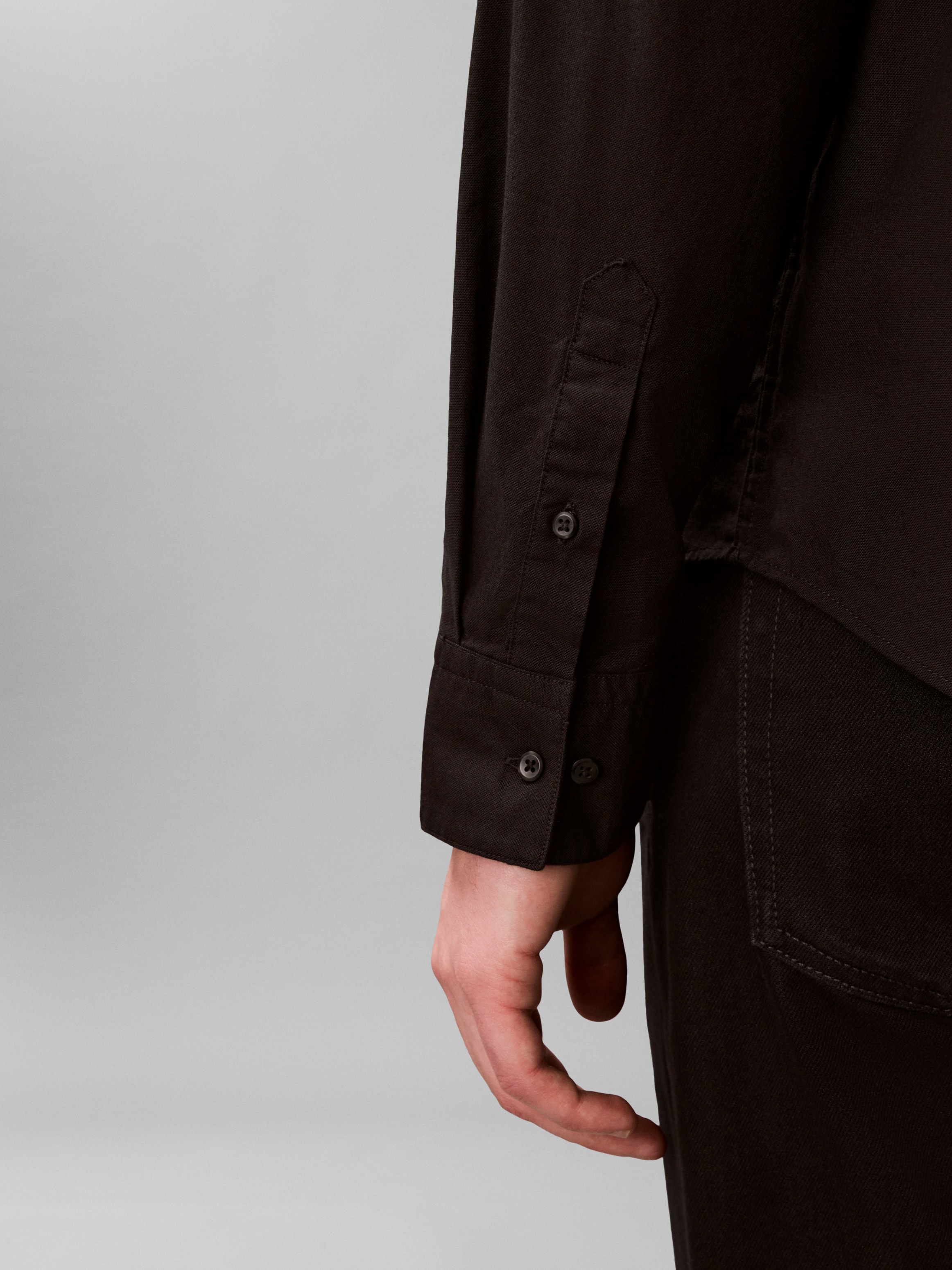 Calvin Klein Jeans Chemise à manches longues »LS SOLID OXFORD CLASSIC SHIRT« Mit Rundhalsausschnitt