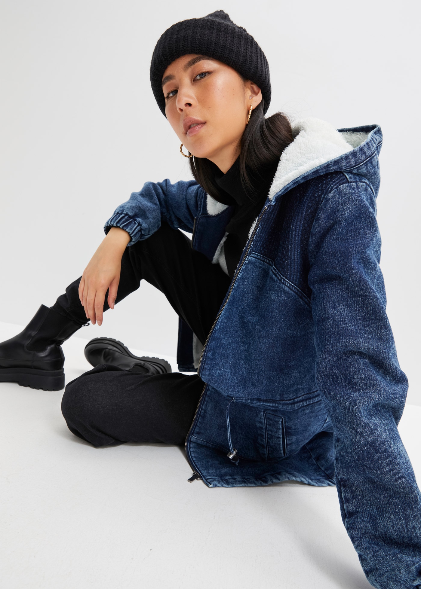 bonprix Parka mit Kapuze Winterjacke als Jeans-Parka mit Teddyfell und Kapuze