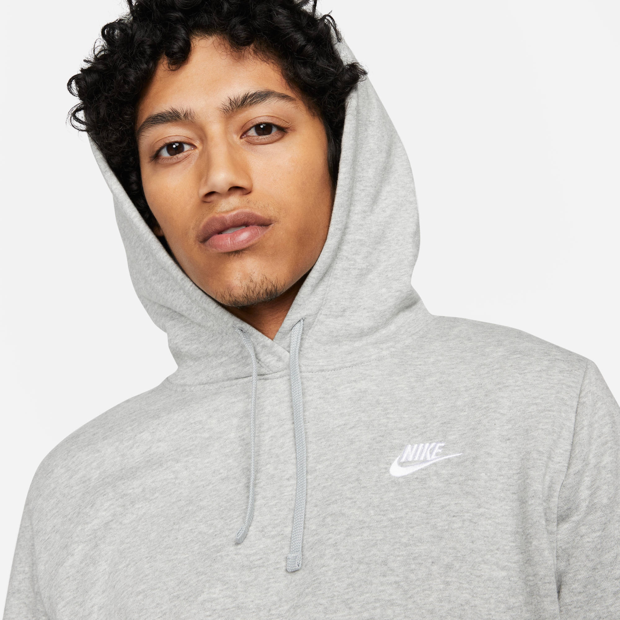 Nike Sportswear Kapuzensweatshirt »CLUB FLEECE WOMEN'S PULLOVER HOODIE«, Damen Kapuzenpullover aus weichem Fleece Material