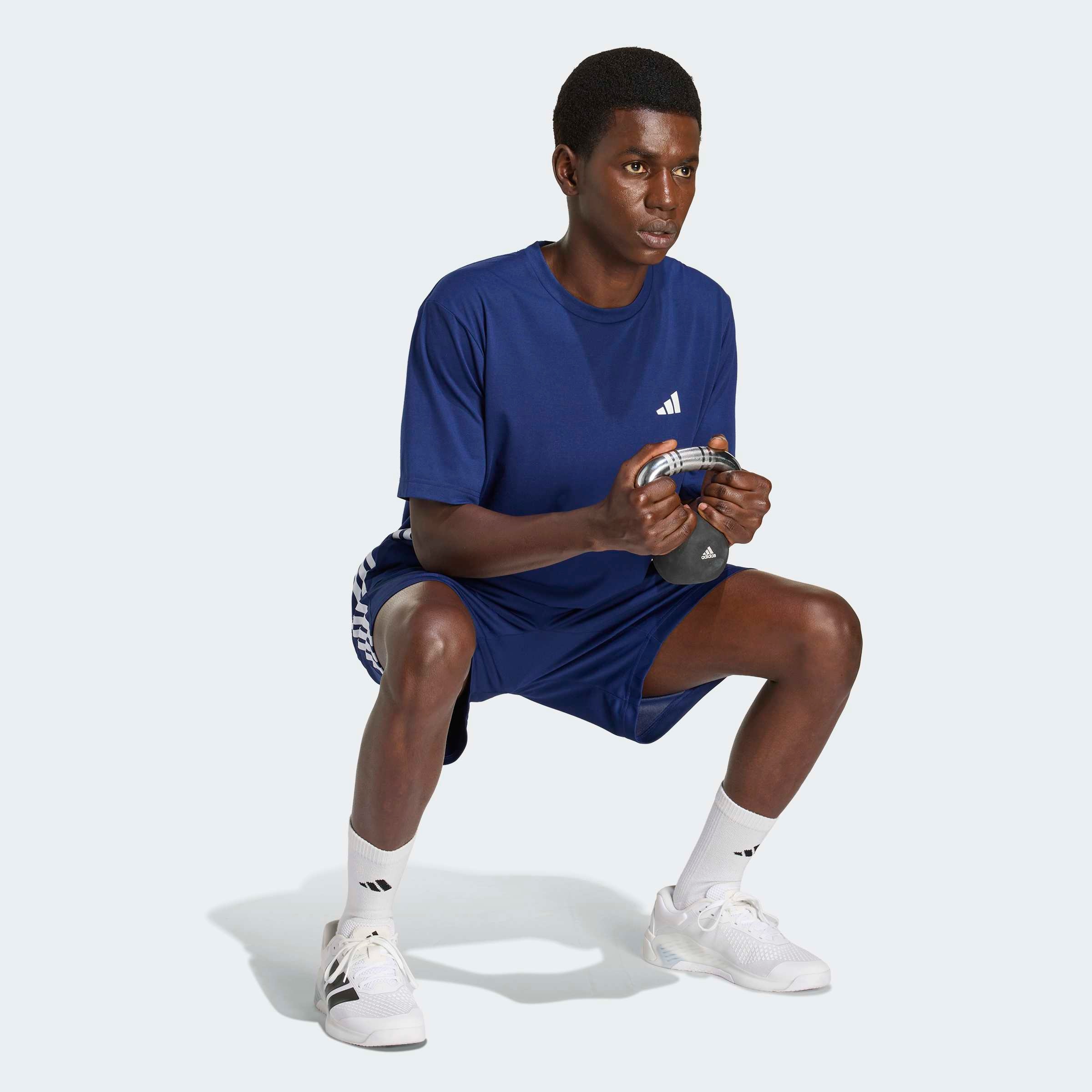 adidas Performance Shorts »WORKOUT ESSENTIALS BASE 3-STREIFEN PIKEE-, 23 CM«  sportlicher Stil, für sportliche Aktivitäten, aus Polyester