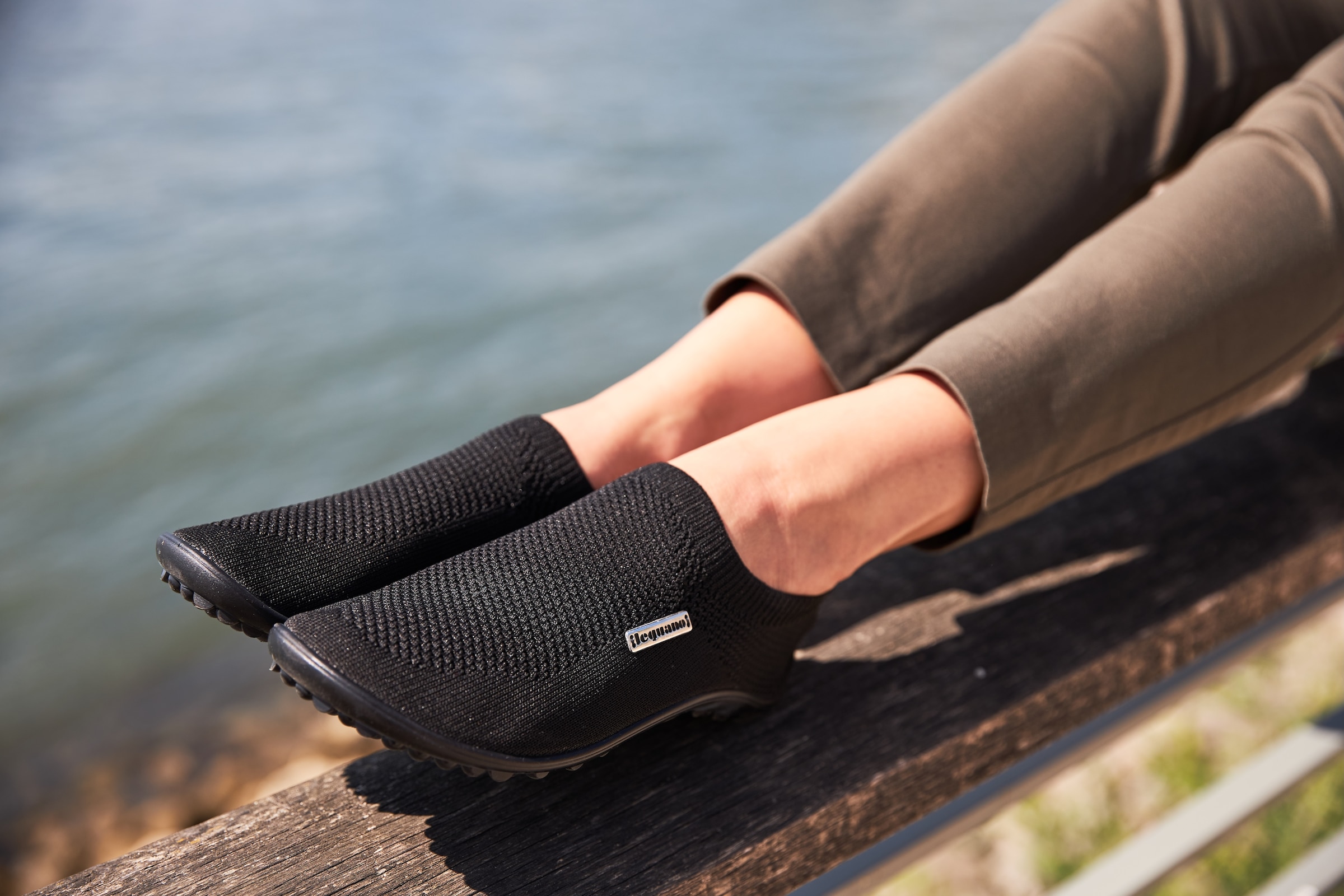 Leguano Barfussschuh »SCIO«, Slipper, Freizeitschuh, Bequemschuh mit seitlichem Logo-Emblem