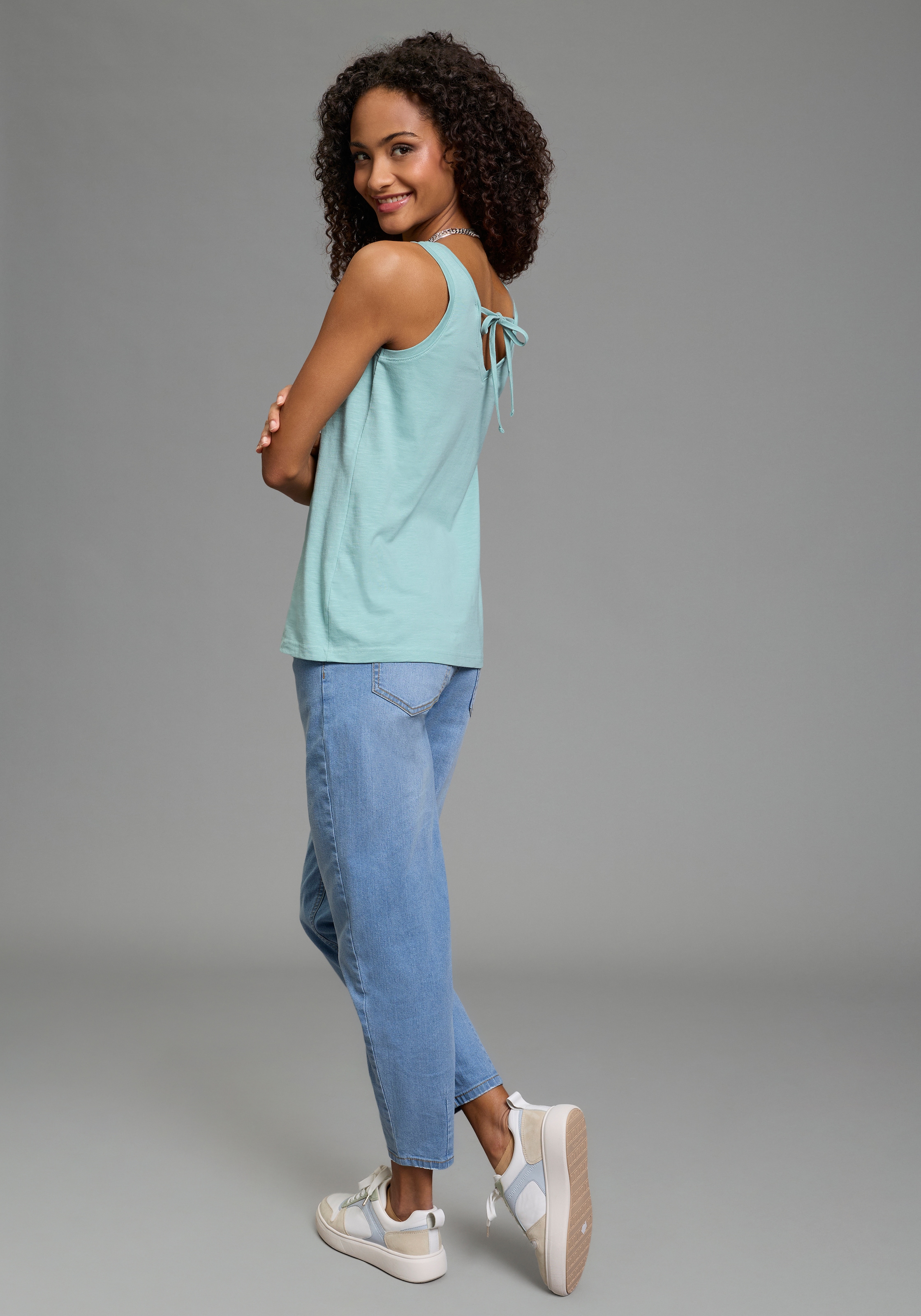 Flashlights Tanktop mit V-Ausschnitt vorne und hinten, hüftlange Schnittform, ärmellos