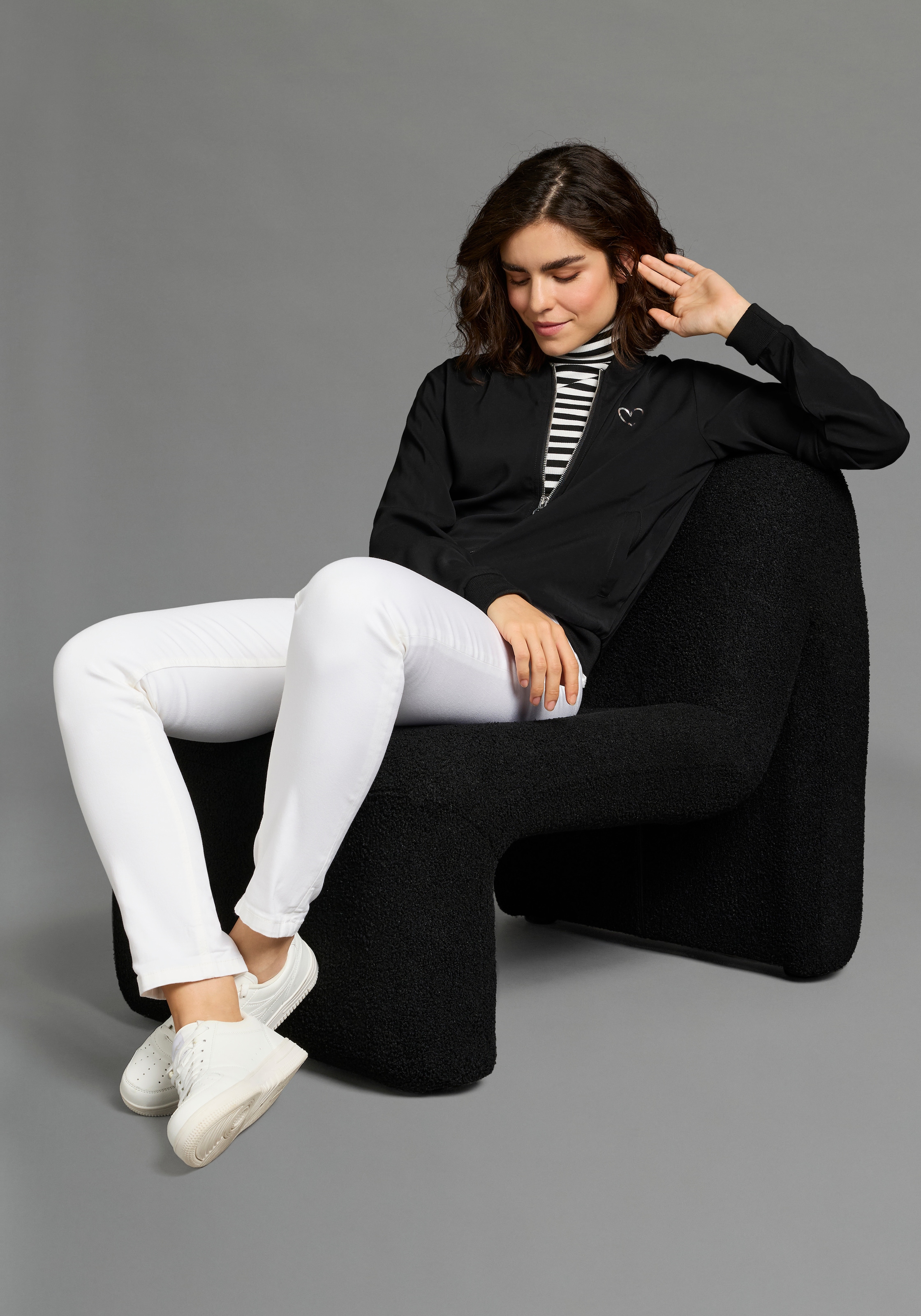 Laura Scott Blouson mit Herz Druck-Applikationen, leichte Übergangsjacken