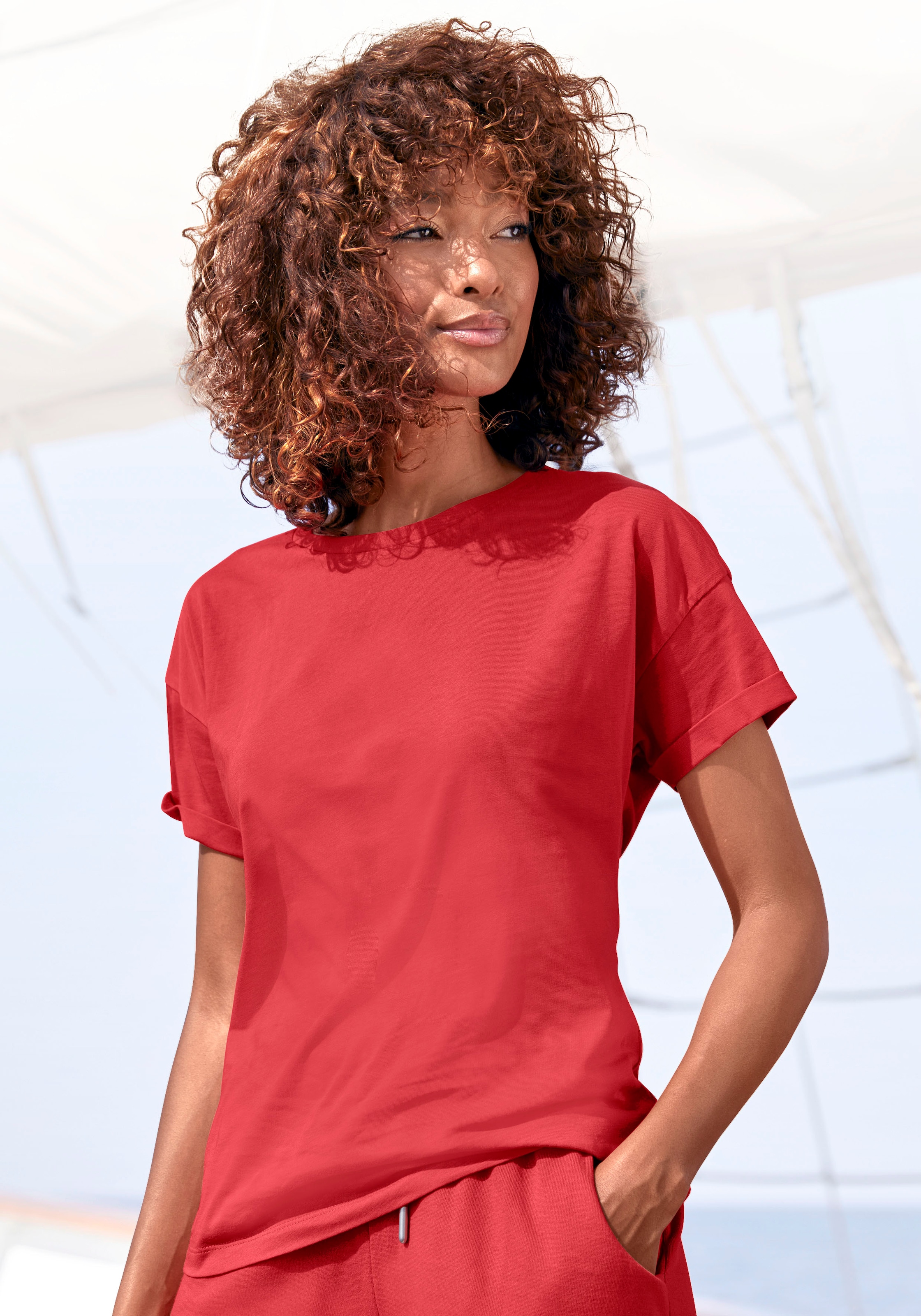 T-Shirt »mit Ärmelaufschlag«, im maritimen Stil, Loungewear
