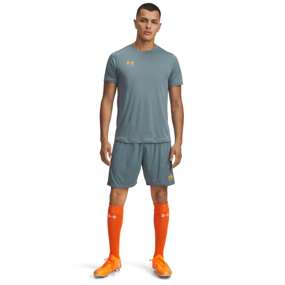 Under Armour® Trainingsshirt »UA M'S CH. TRAIN SS« mit Rundhalsausschnitt, sportlicher Stil, schnell trocknend