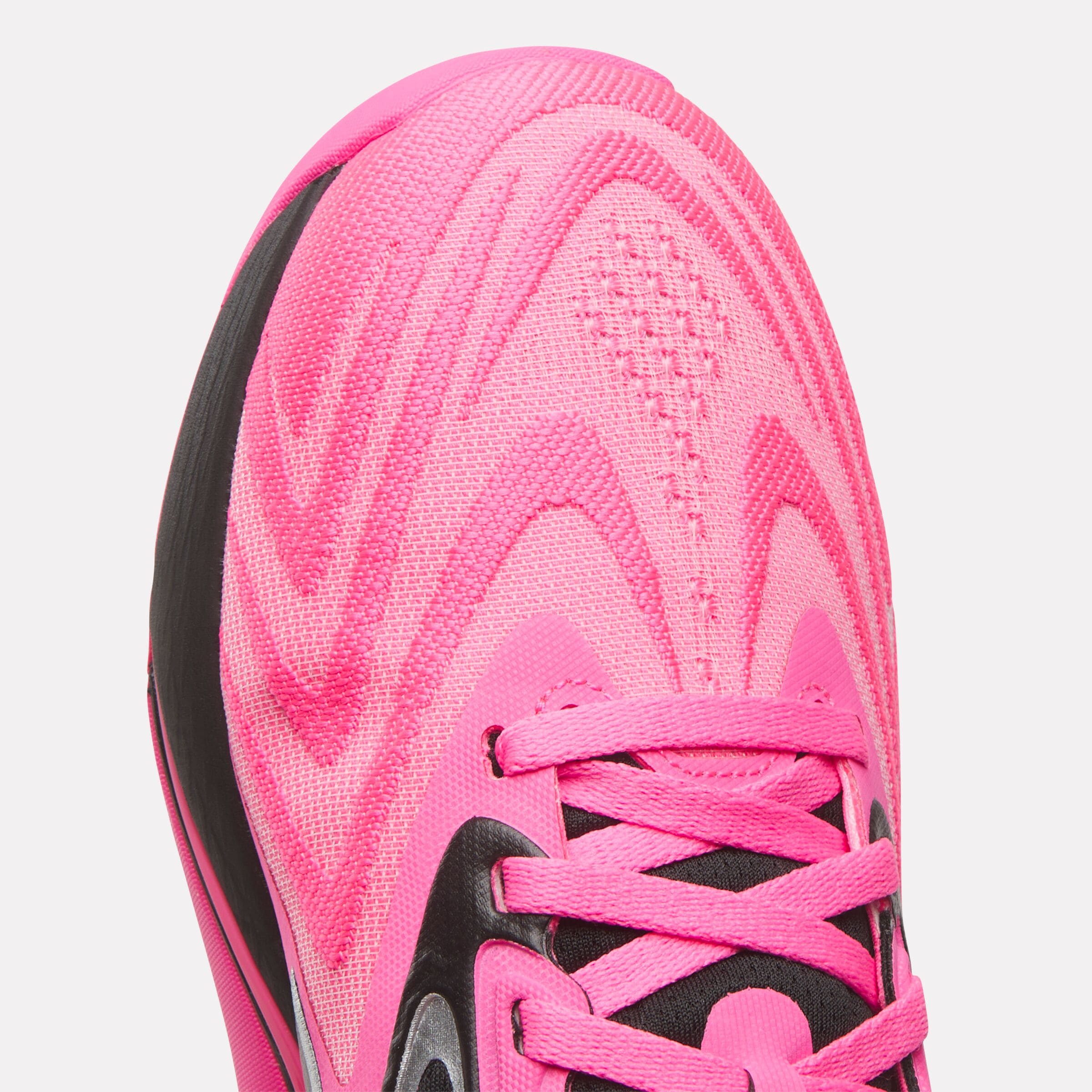 Reebok »NANO X5 EDGE«  parfaite pour le multisport grâce à une agilité de première classe
