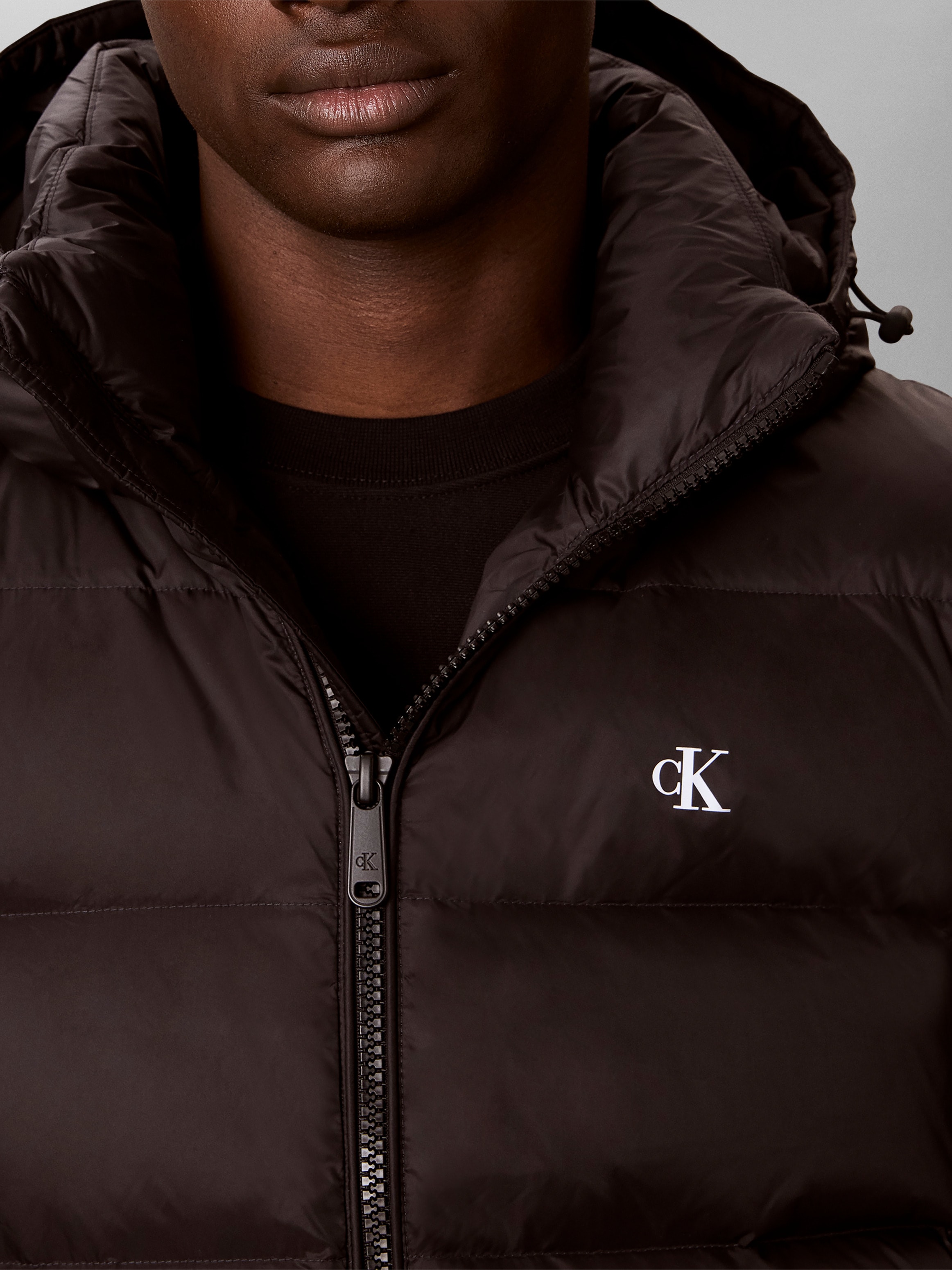 Calvin Klein Jeans Gilet matelassé »NYLON ZIP OFF HOOD« Regular fit mit abnehmbarer Kapuze