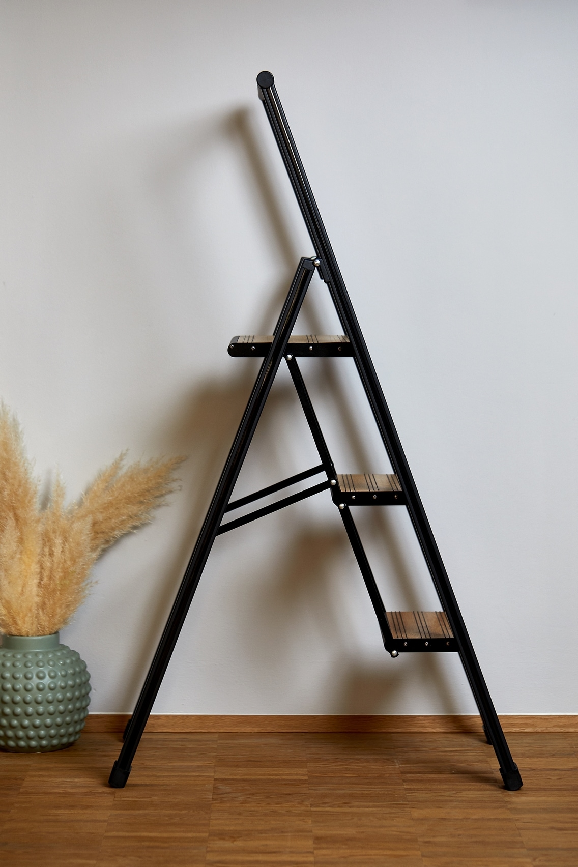 WENKO Escabeau »Modell Alu-Design« rutschsichere XXL-Stufen, robustes Aluminium in Kombination mit Bambus