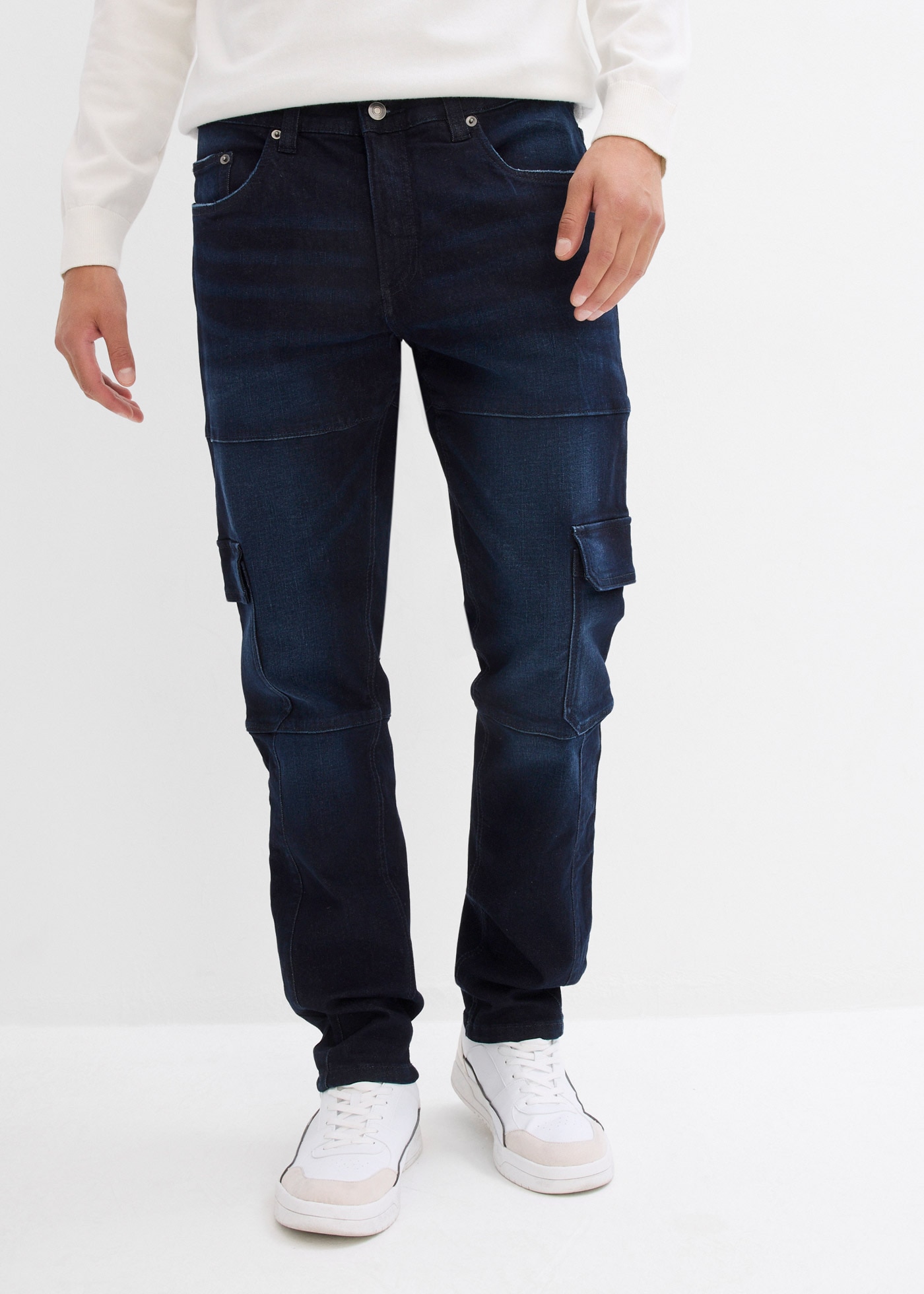 Image of bonprix Cargojeans "Slim Fit Cargo-Stretch-Jeans, Straight" Slim Fit, aus Baumwolle und Elasthan, mit gewaschener Optik